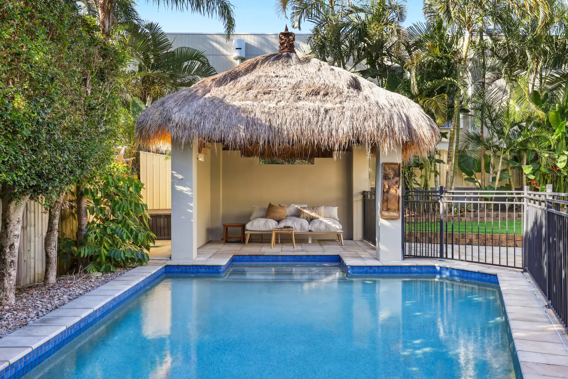 2/45 Winchester Street, Southport Sold by Queensland Sotheby's International Realty - image 1