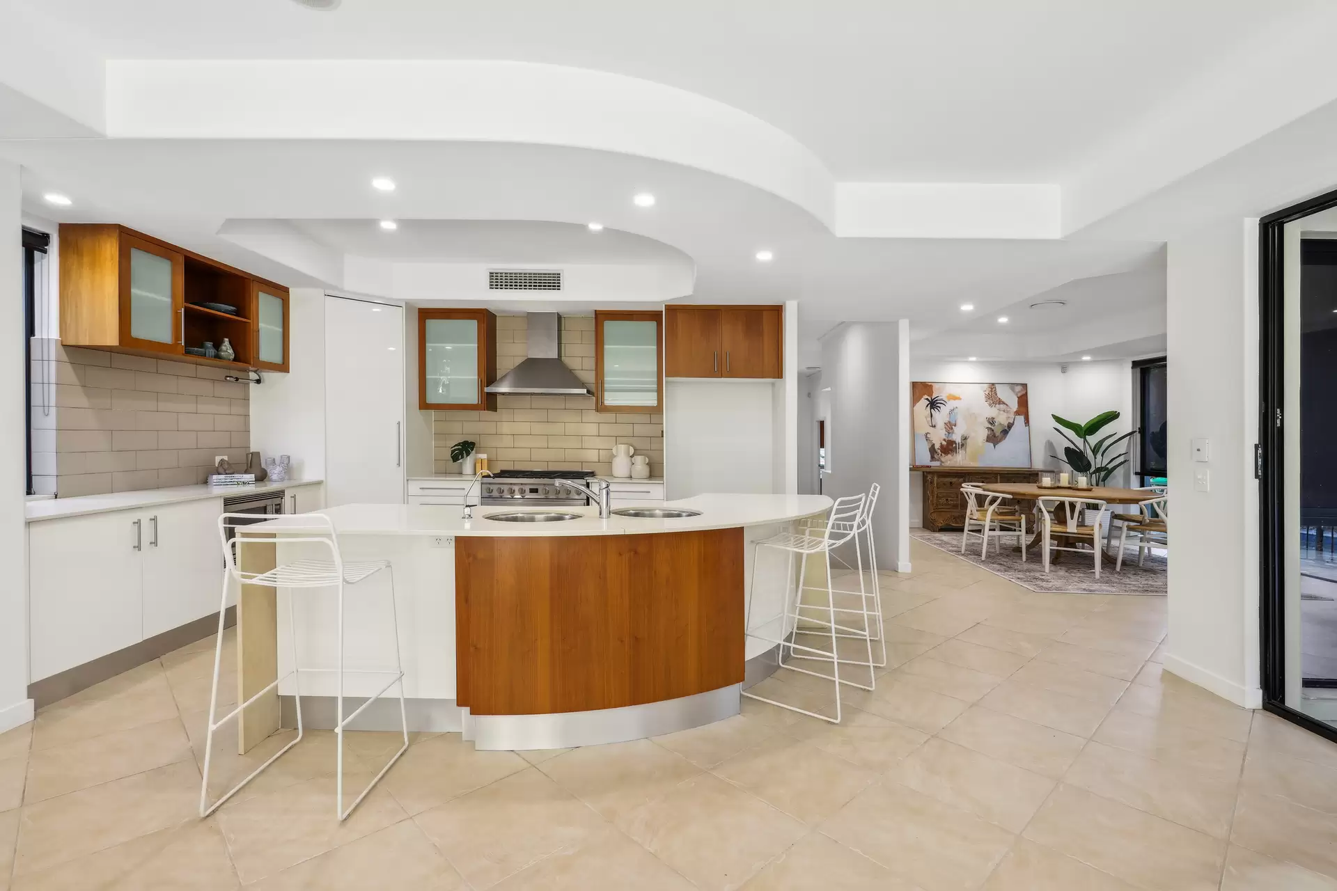 2/45 Winchester Street, Southport Sold by Queensland Sotheby's International Realty - image 1