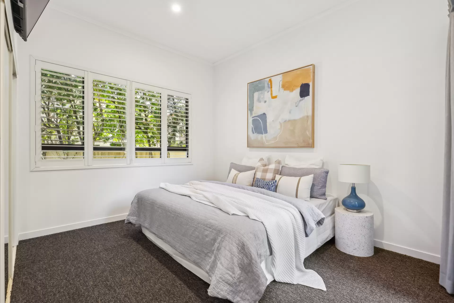 2/45 Winchester Street, Southport Sold by Queensland Sotheby's International Realty - image 1