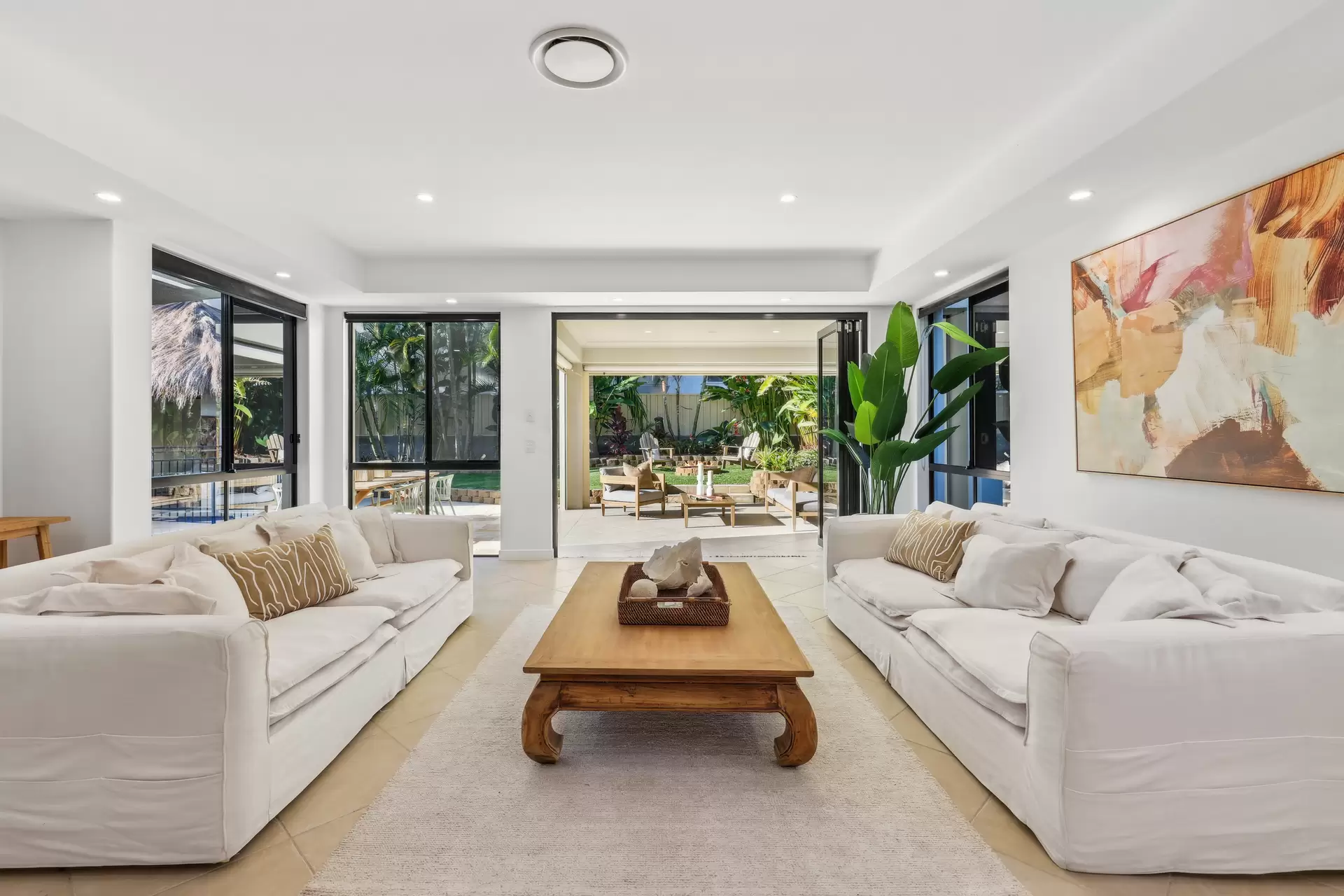 2/45 Winchester Street, Southport Sold by Queensland Sotheby's International Realty - image 1
