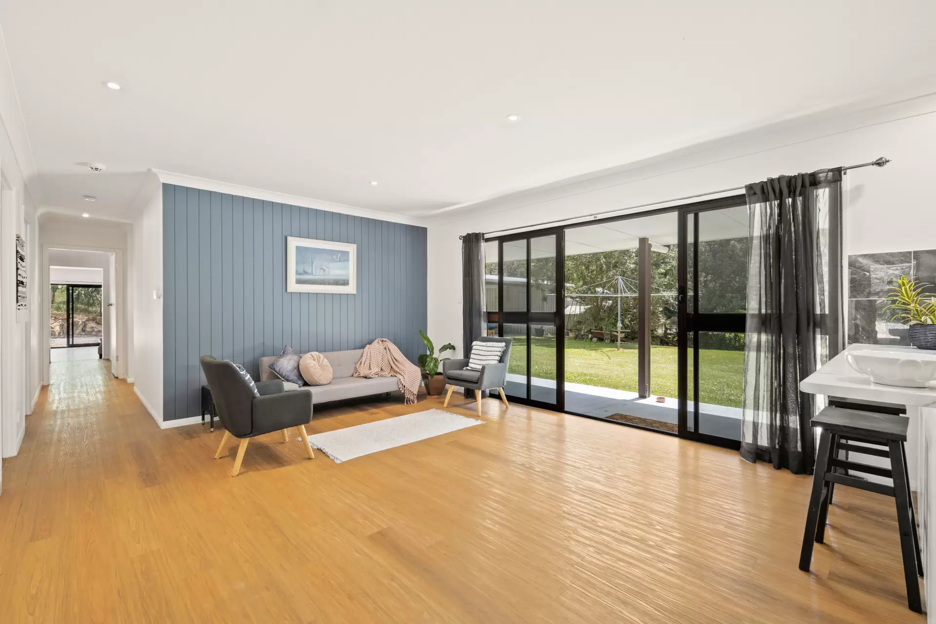 149 Moxon Road, Burbank Sold by  - image 1