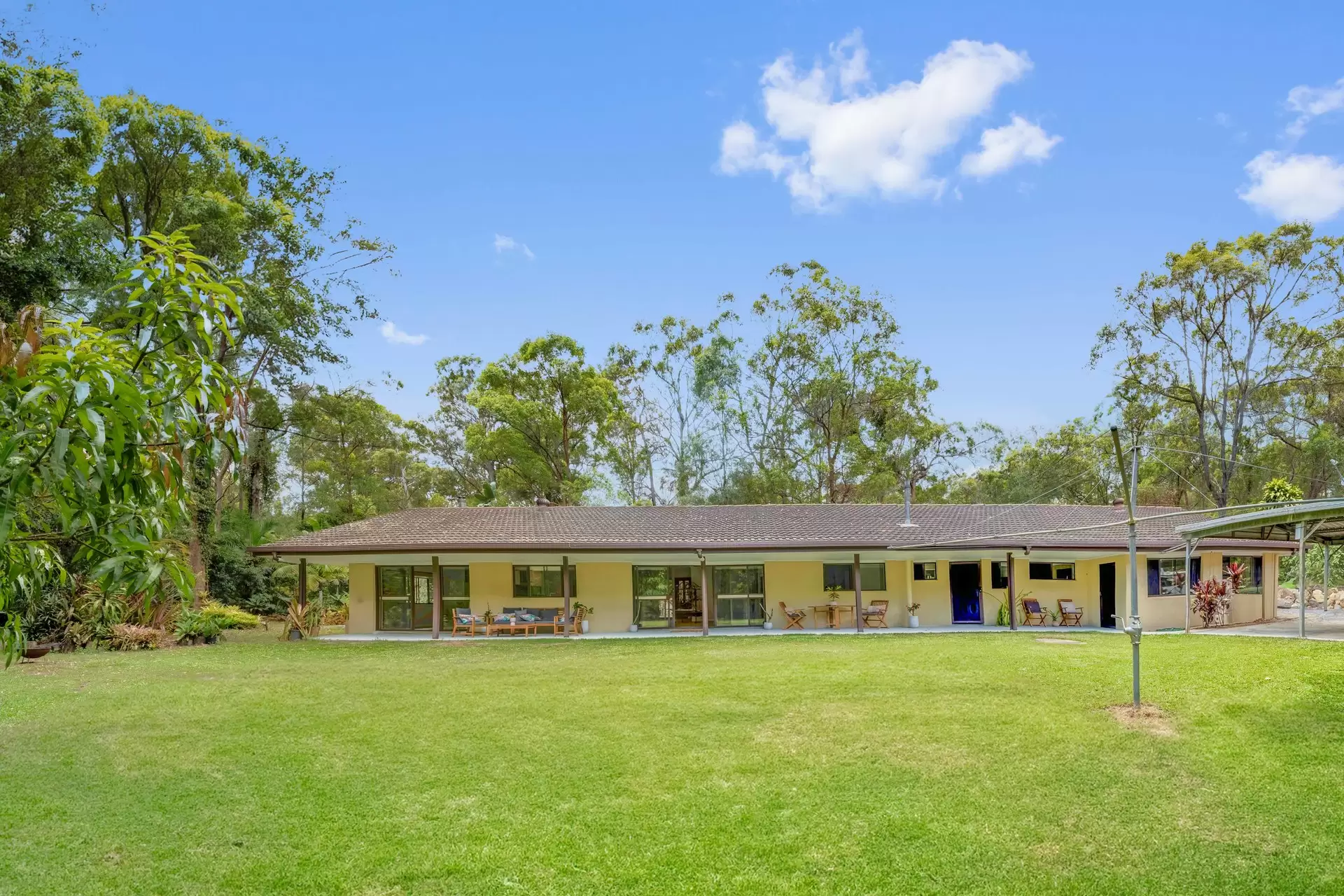 149 Moxon Road, Burbank Sold by Queensland Sotheby's International Realty - image 1