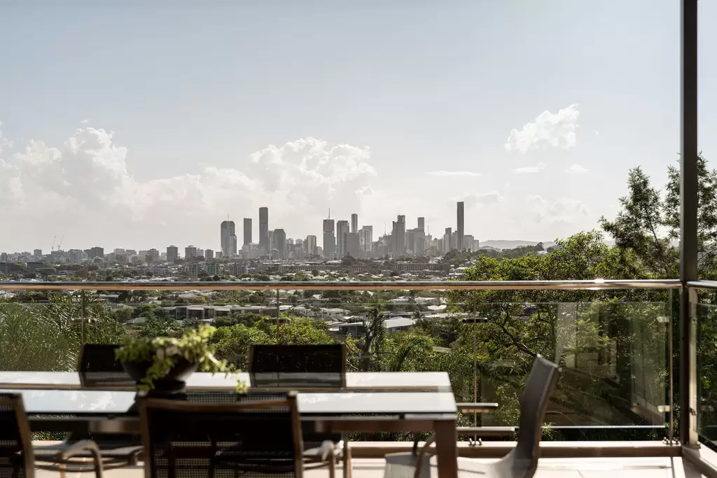 40 Wentworth Parade, Balmoral Sold by 