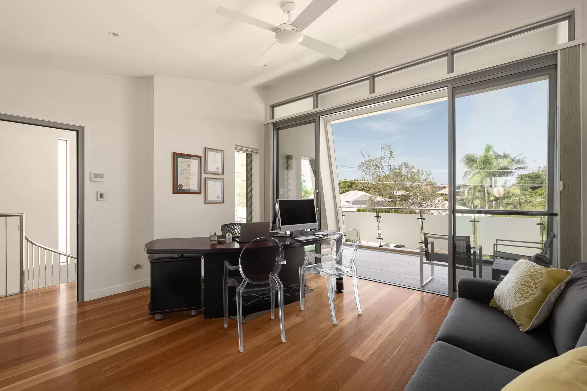 40 Wentworth Parade, Balmoral Sold by Queensland Sotheby's International Realty - image 1