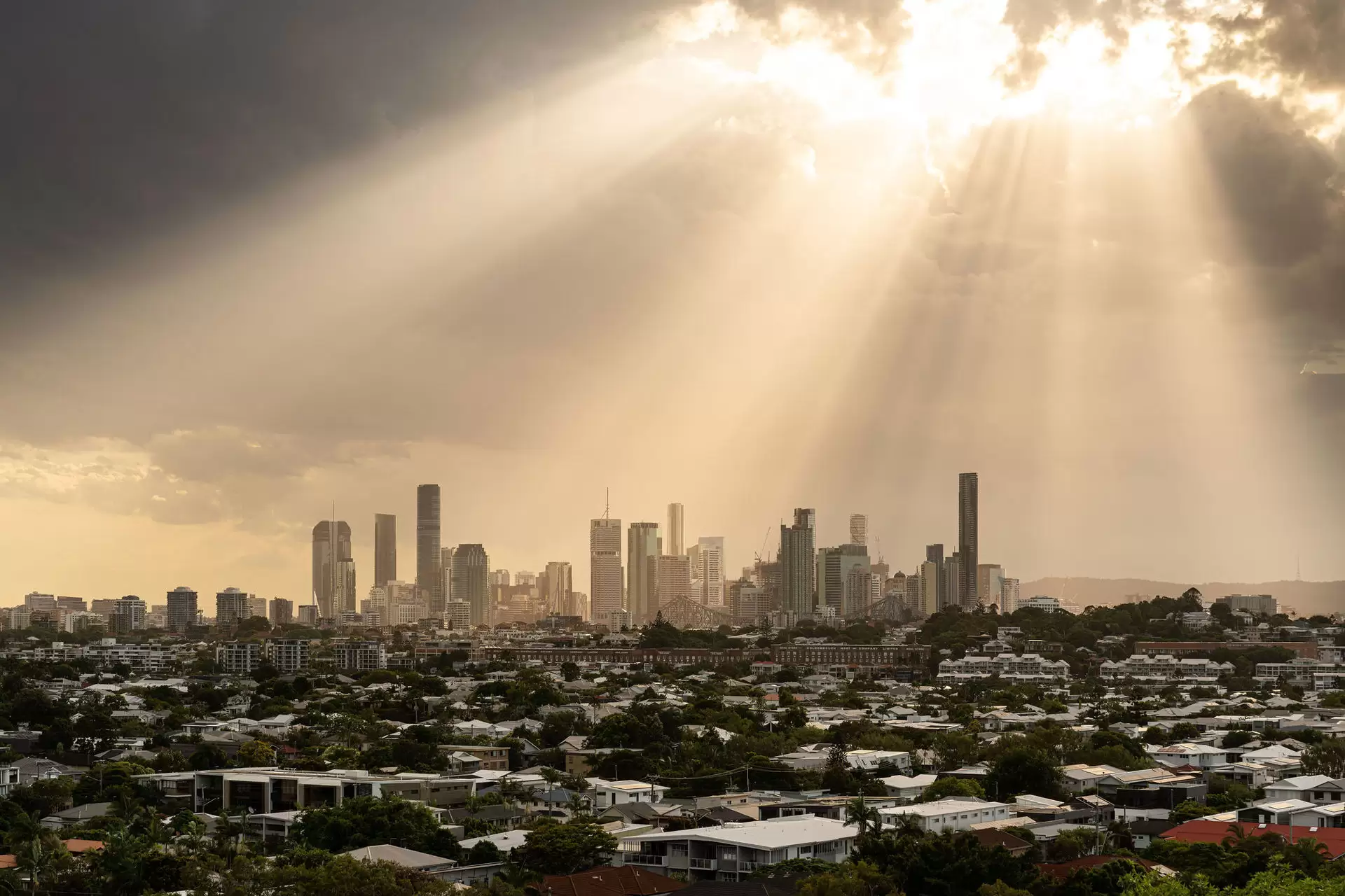 40 Wentworth Parade, Balmoral Sold by Queensland Sotheby's International Realty - image 1