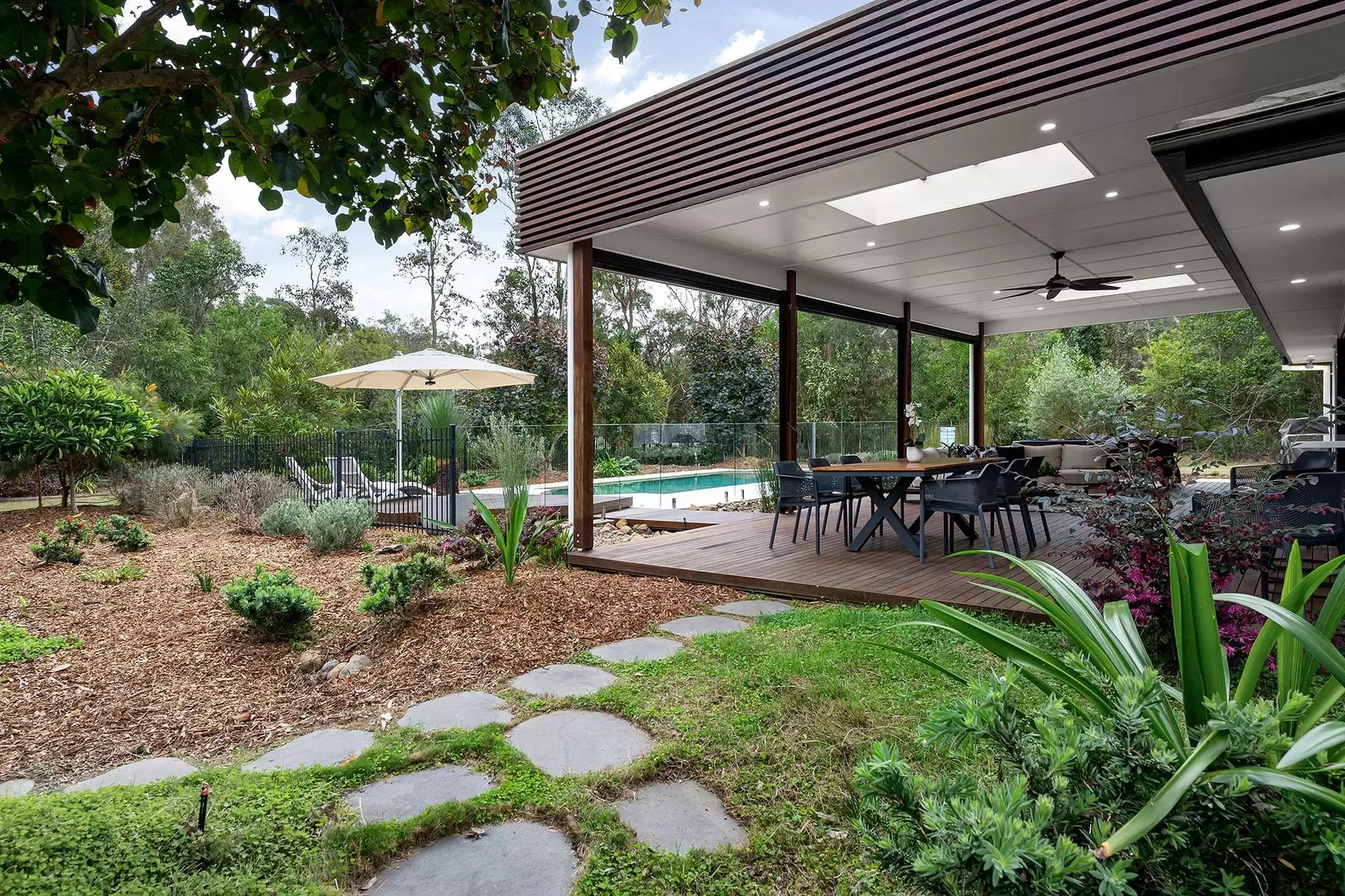 826 London Road, Chandler Sold by  - image 1