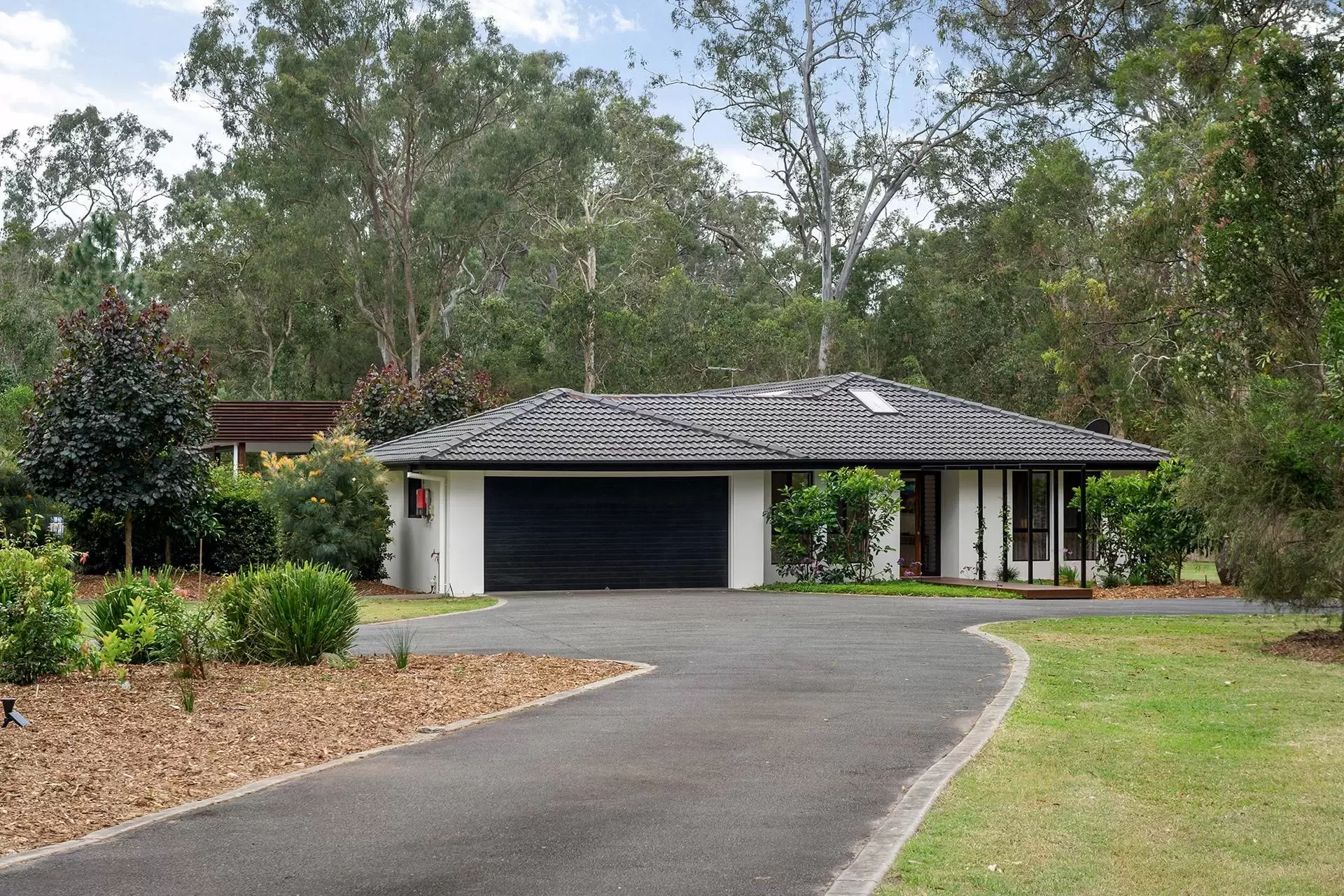 826 London Road, Chandler Sold by Queensland Sotheby's International Realty - image 1