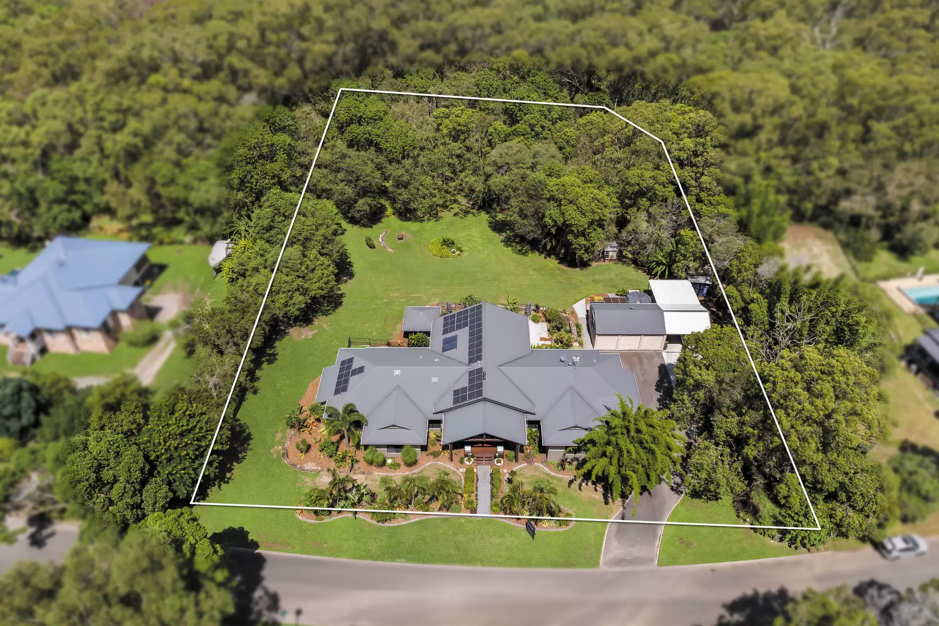 8 Viola Drive, Redland Bay Sold by  - image 1