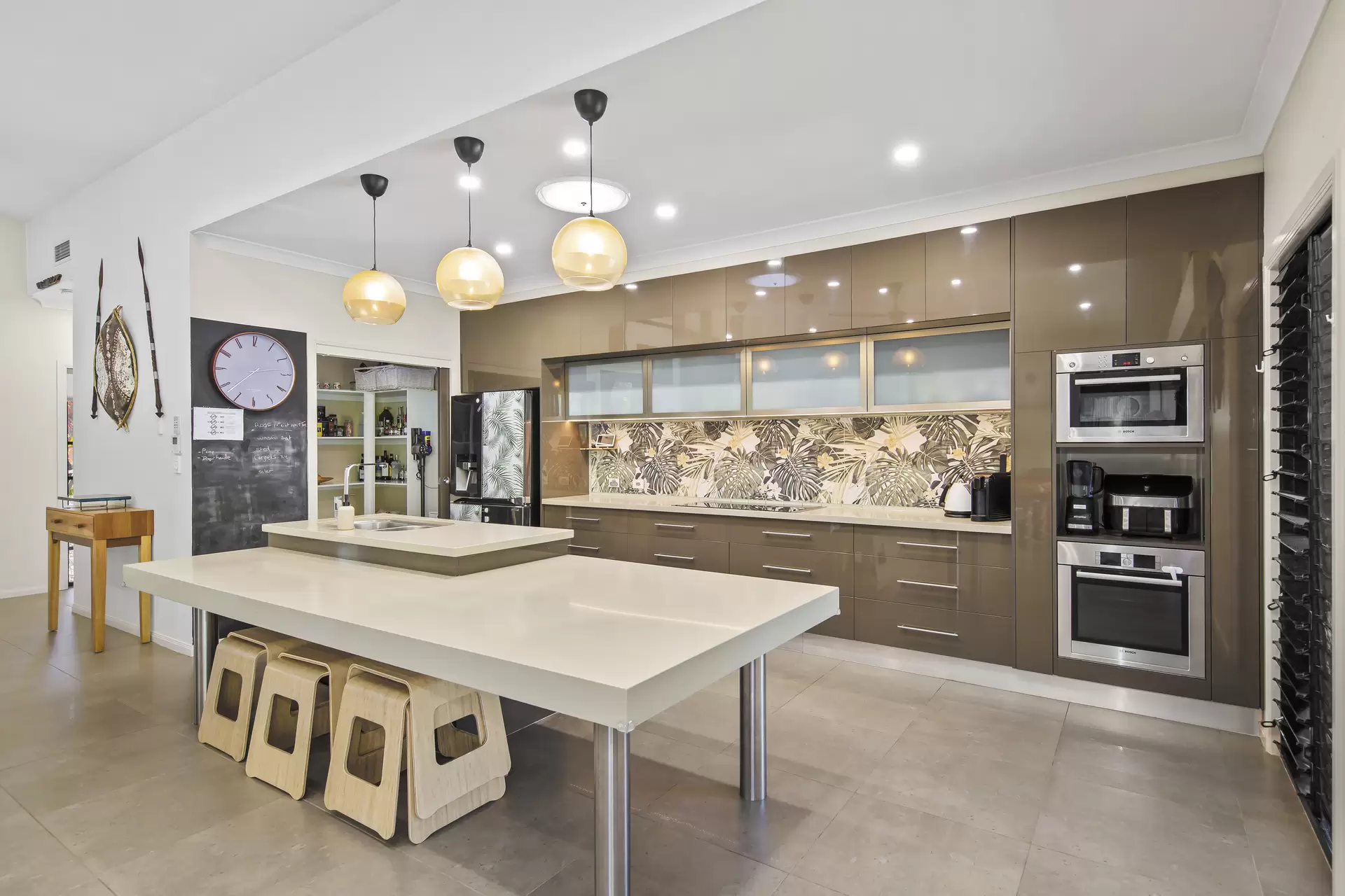 8 Viola Drive, Redland Bay Sold by  - image 1