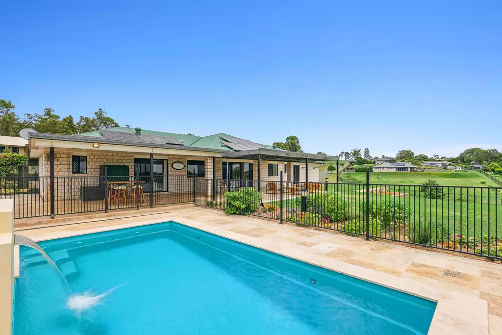42-52 Bedelia Drive, Woodhill Sold by 