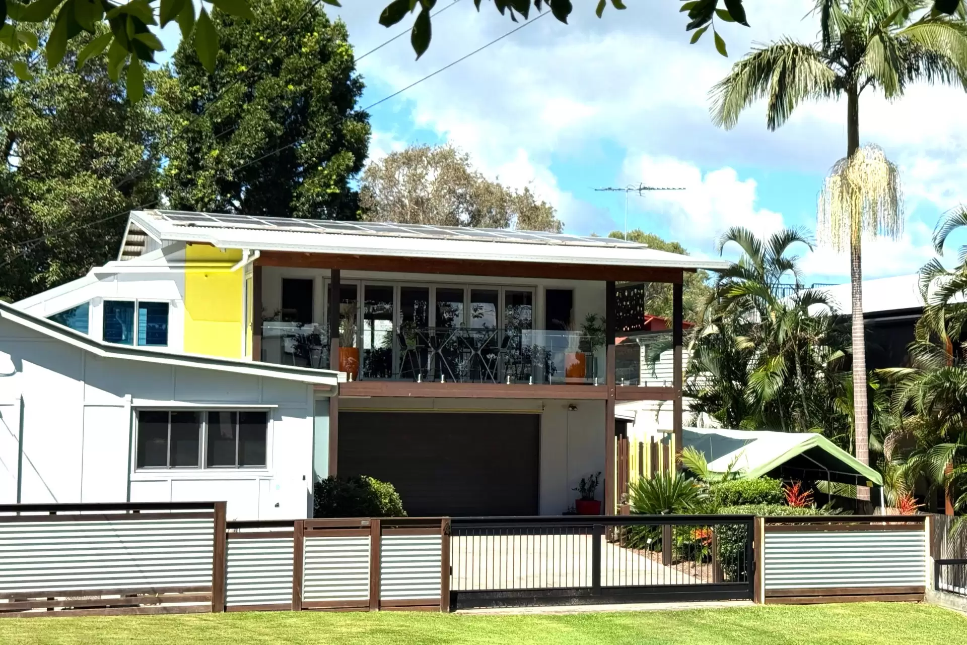 4 Millers Lane, Amity Sold by Queensland Sotheby's International Realty - image 1