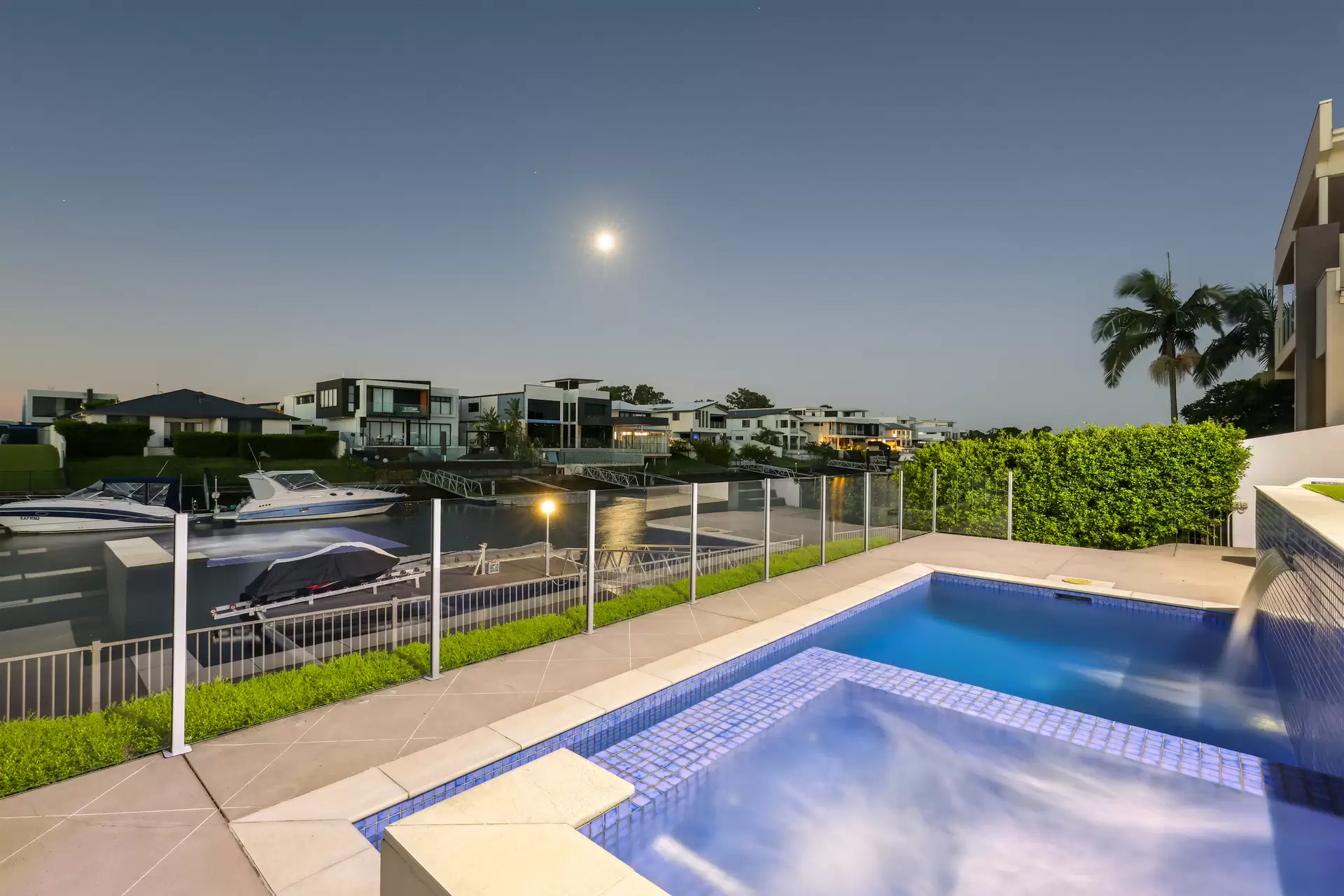 26 Harbourvue Court, Helensvale Sold by Queensland Sotheby's International Realty - image 1