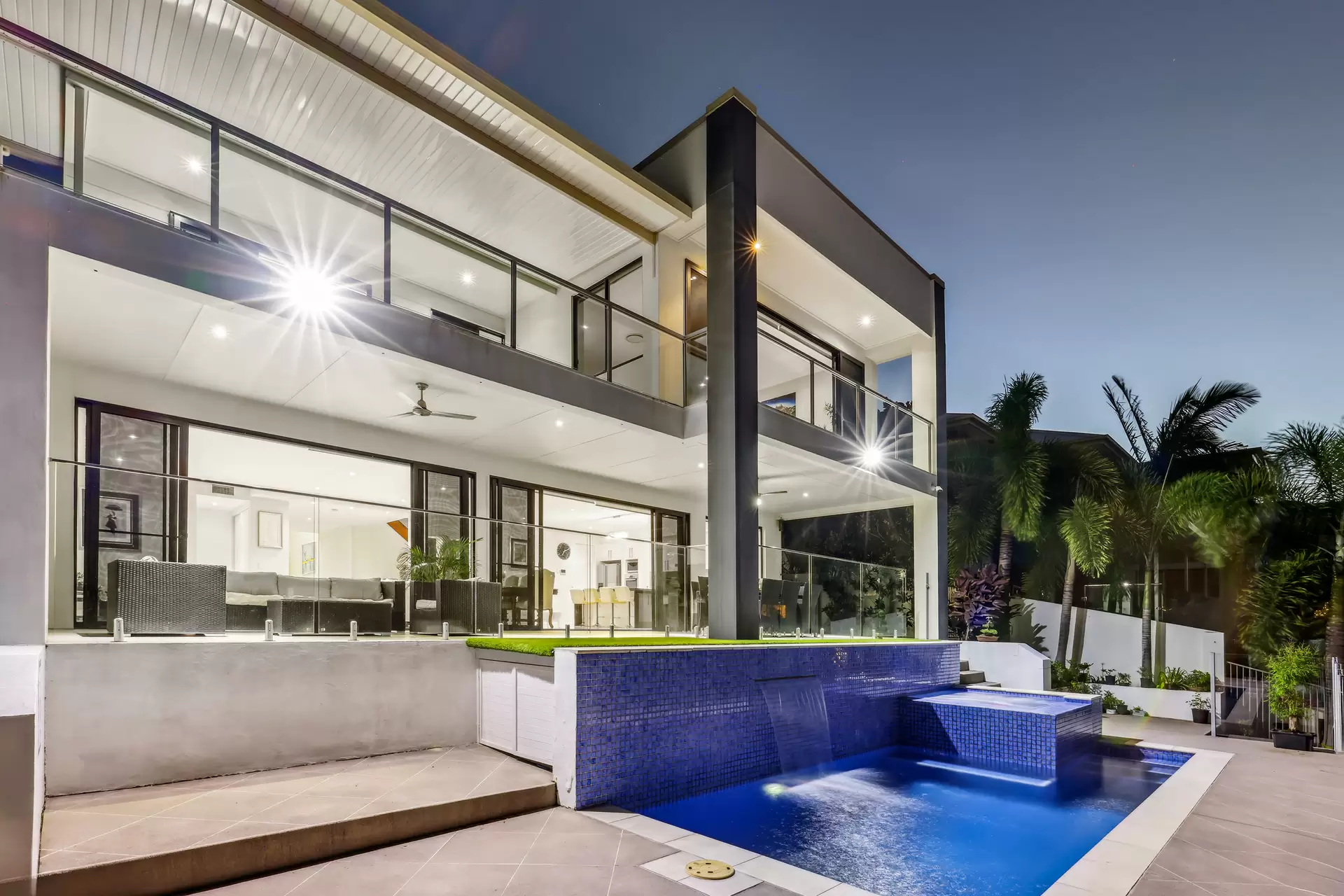 26 Harbourvue Court, Helensvale Sold by Queensland Sotheby's International Realty - image 1