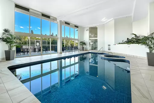 182/1 Serisier Avenue, Main Beach Sold by 