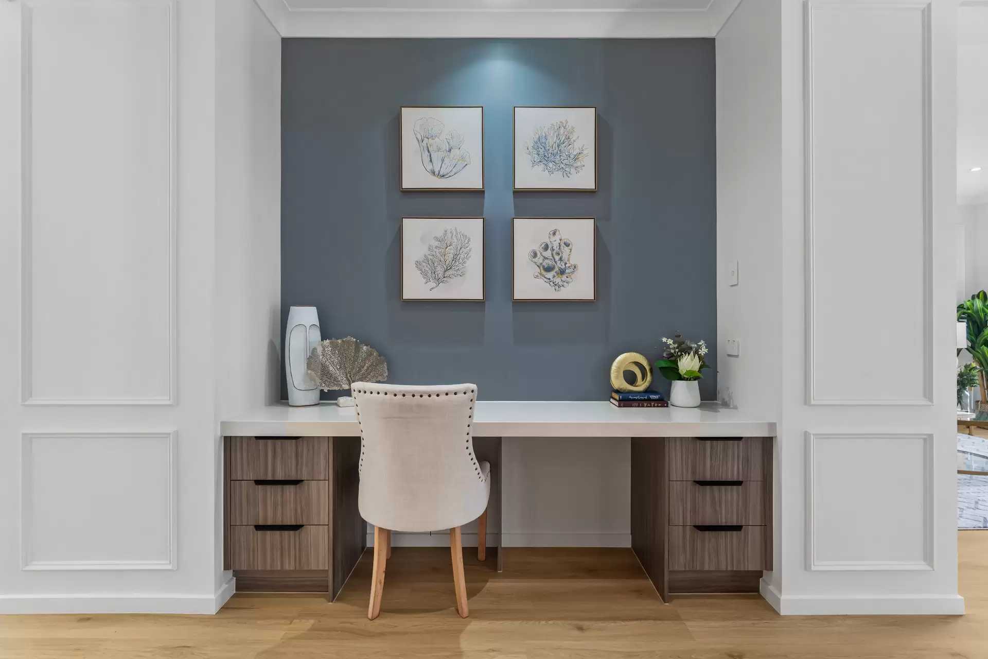 8 Opal Street, Holland Park Sold by  - image 1