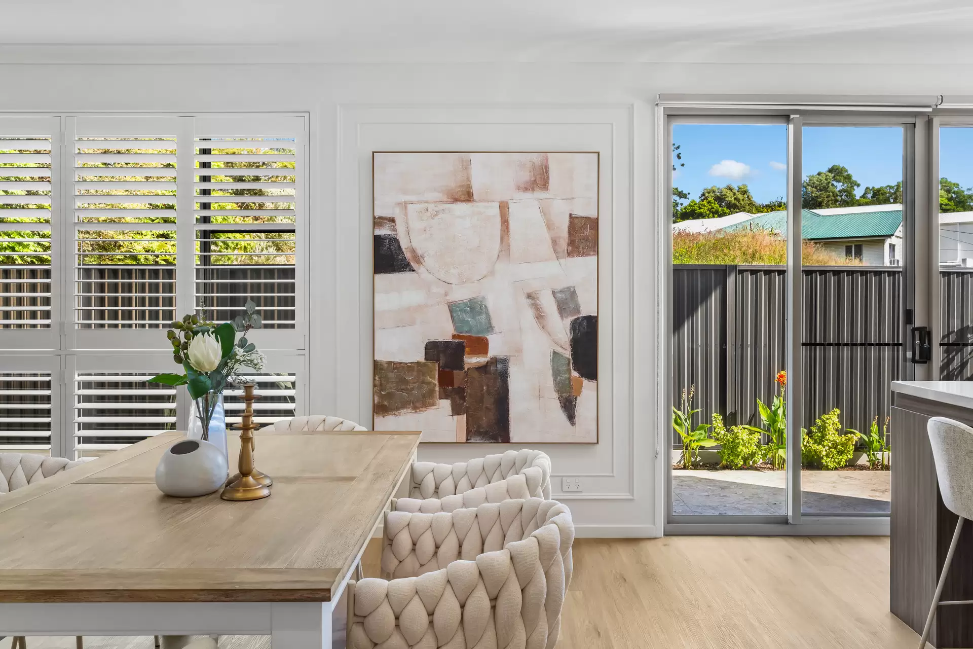8 Opal Street, Holland Park Sold by  - image 1