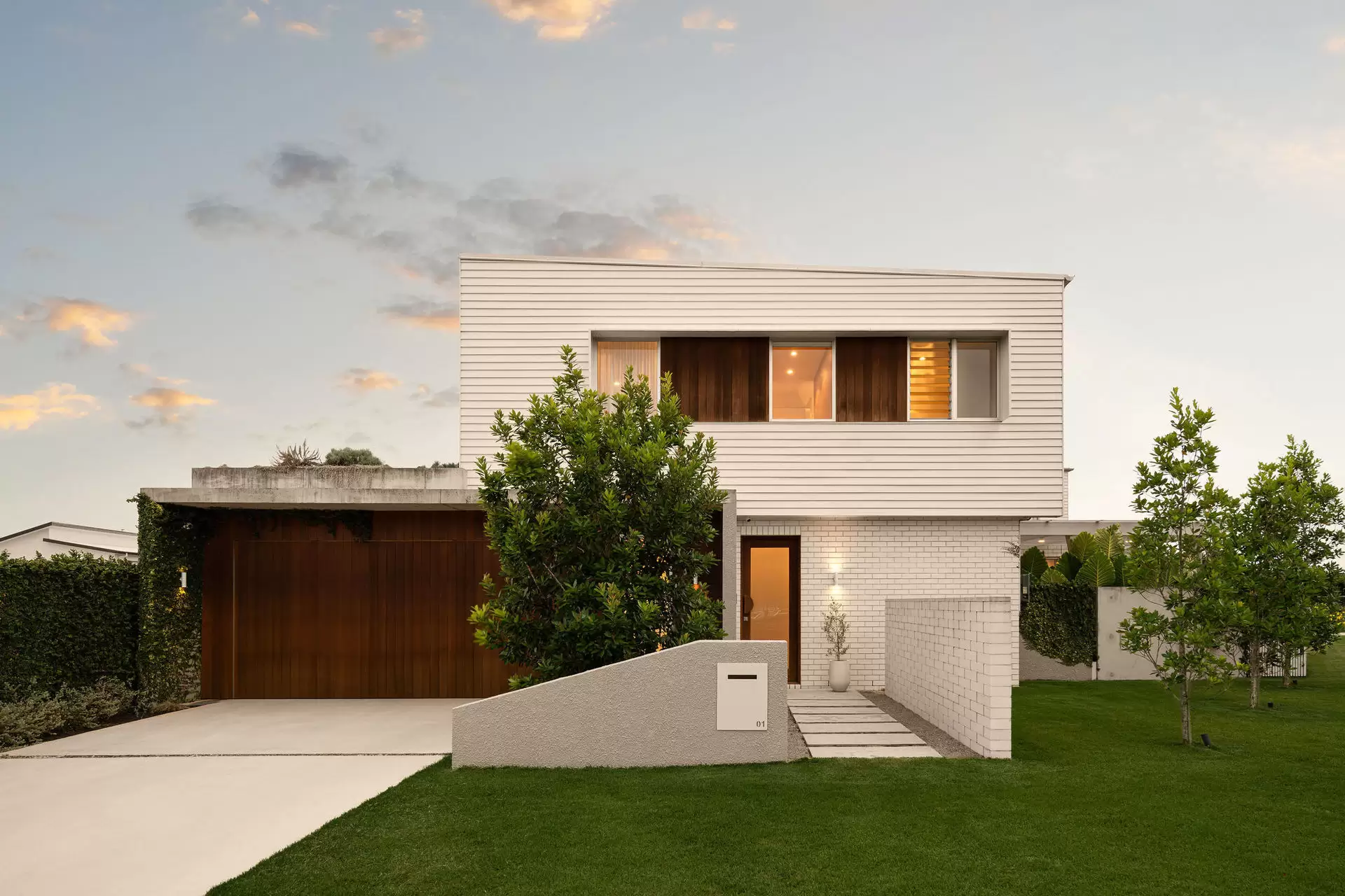 1 Golden Square, Hendra Sold by  - image 1