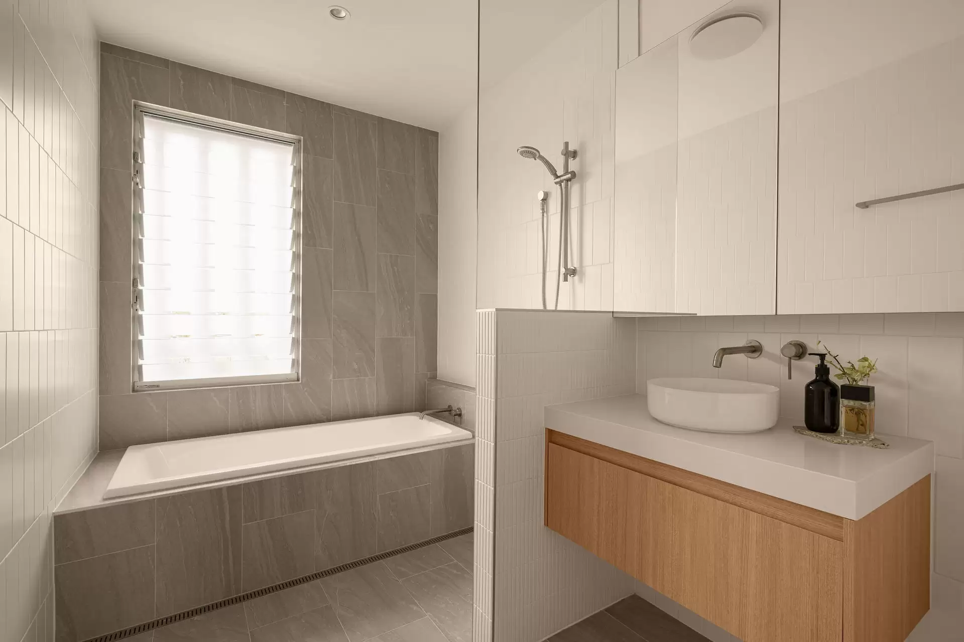 1 Golden Square, Hendra Sold by  - image 1