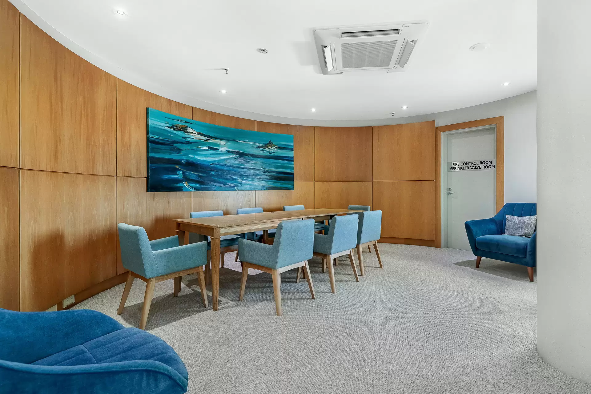 Level 5/20/326 Marine Parade, Labrador Sold by Queensland Sotheby's International Realty - image 1