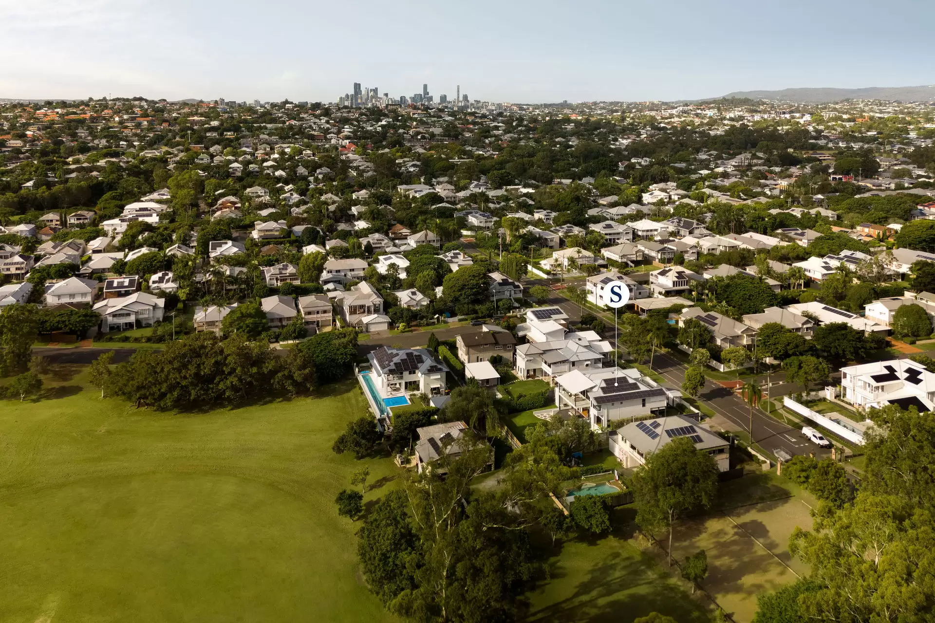 141 Park Avenue, Clayfield Sold by Queensland Sotheby's International Realty - image 1