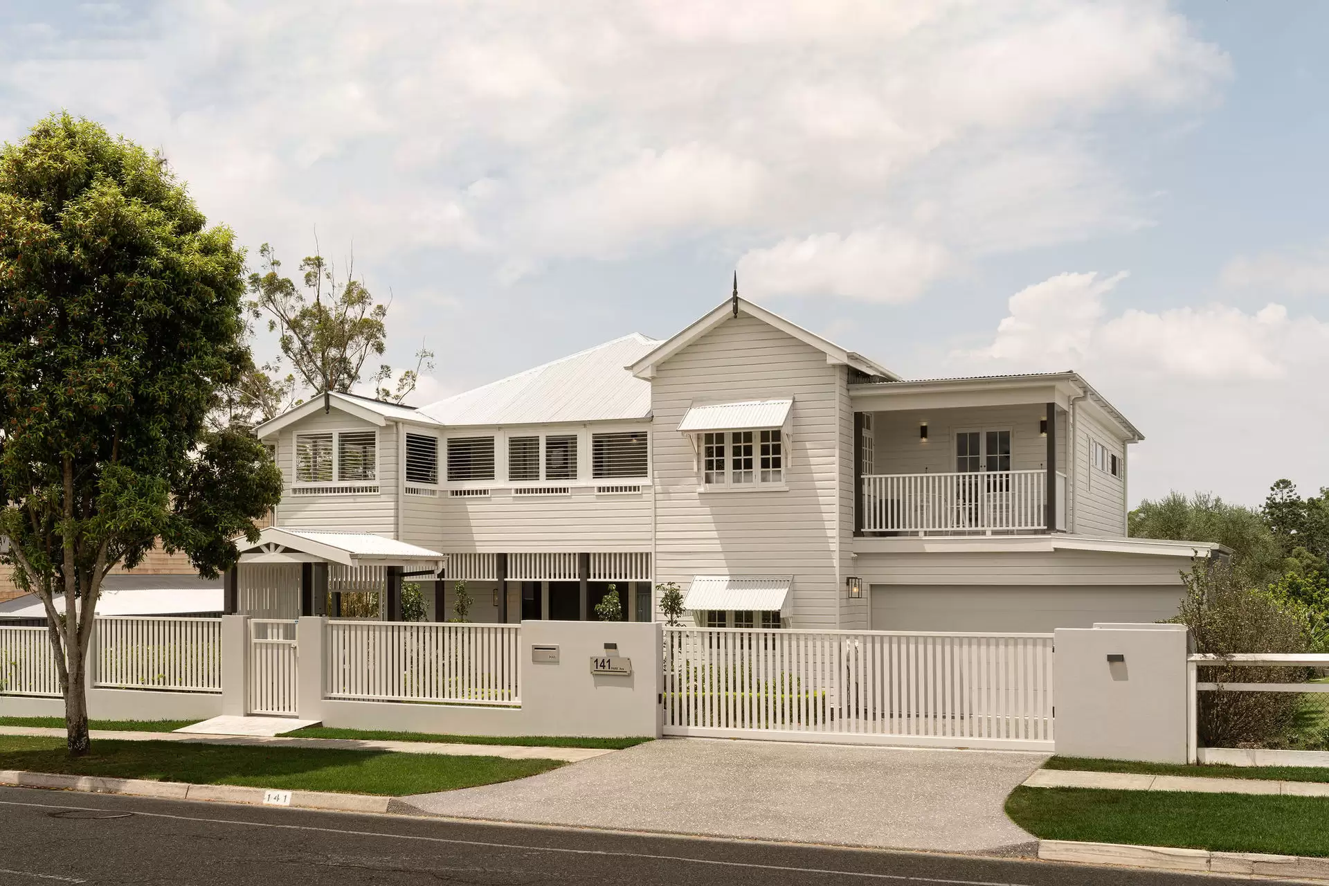 141 Park Avenue, Clayfield Sold by Queensland Sotheby's International Realty - image 1