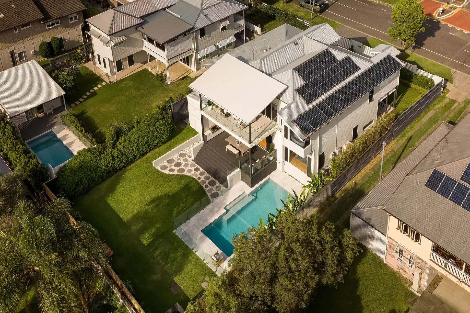 141 Park Avenue, Clayfield Sold by Queensland Sotheby's International Realty - image 1