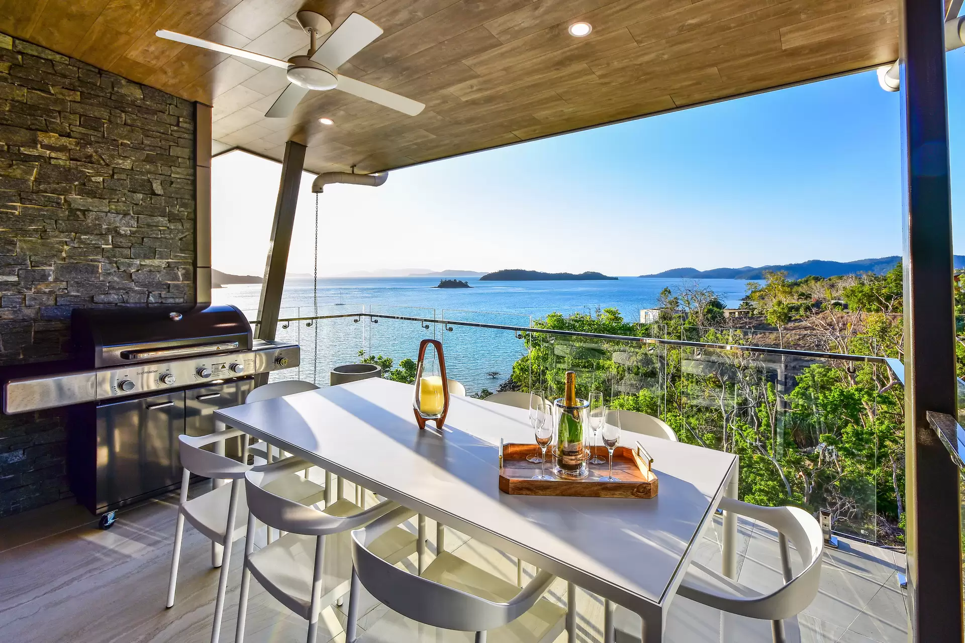 17/6 Acacia Drive, Hamilton Island Sold by Queensland Sotheby's International Realty - image 1
