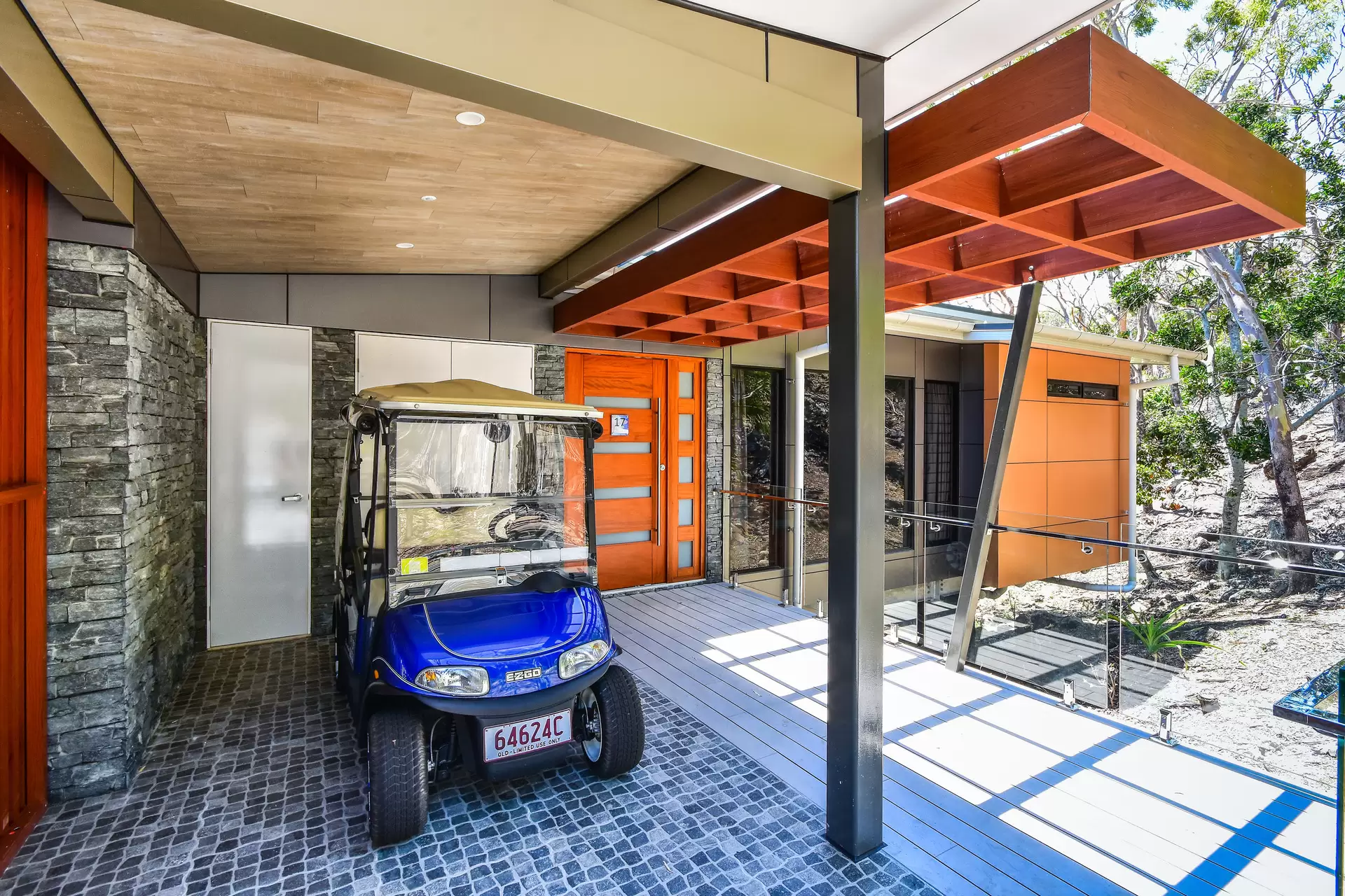 17/6 Acacia Drive, Hamilton Island Sold by Queensland Sotheby's International Realty - image 1
