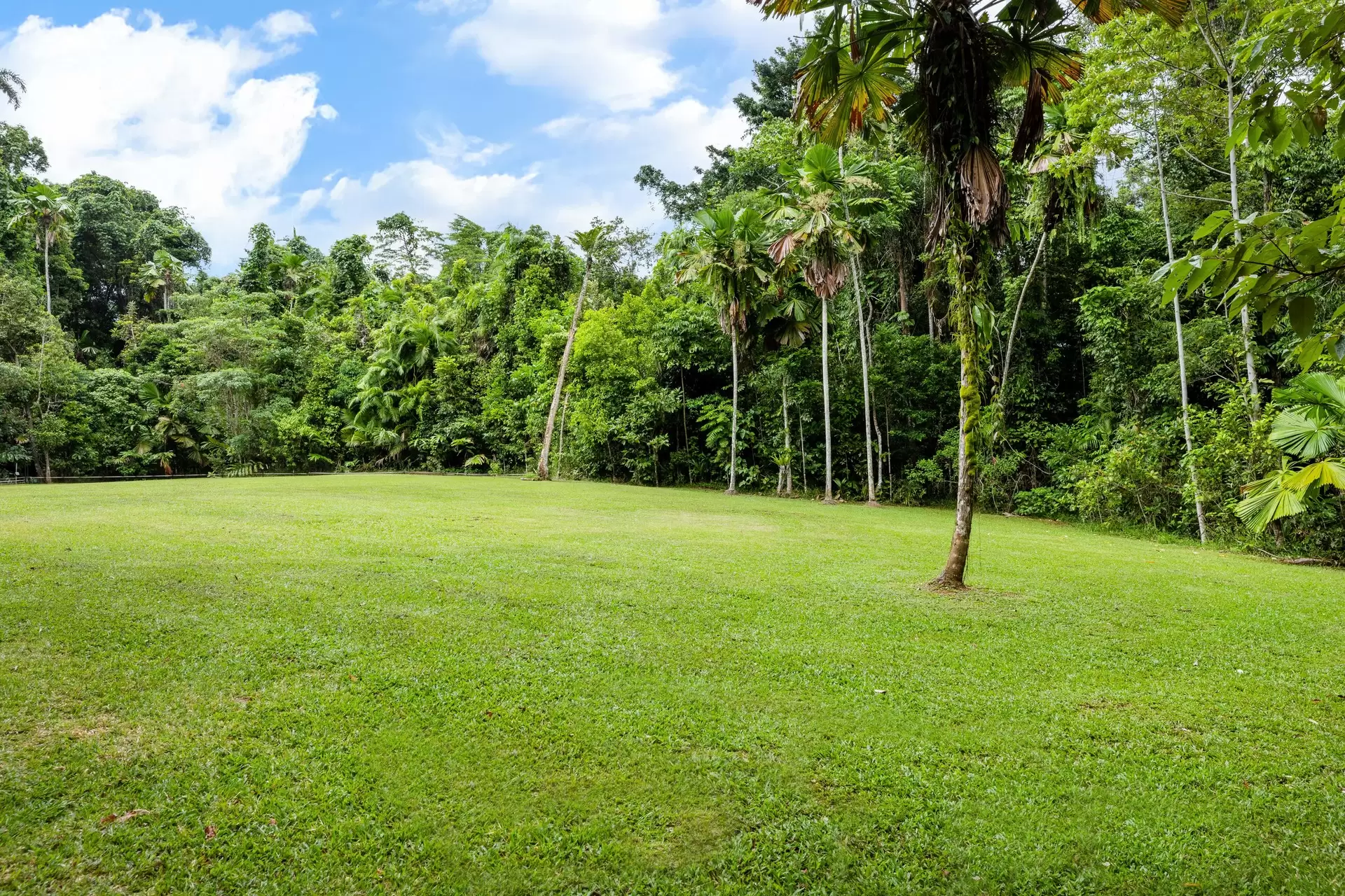 57 Camelot Close, Cape Tribulation Sold by  - image 1