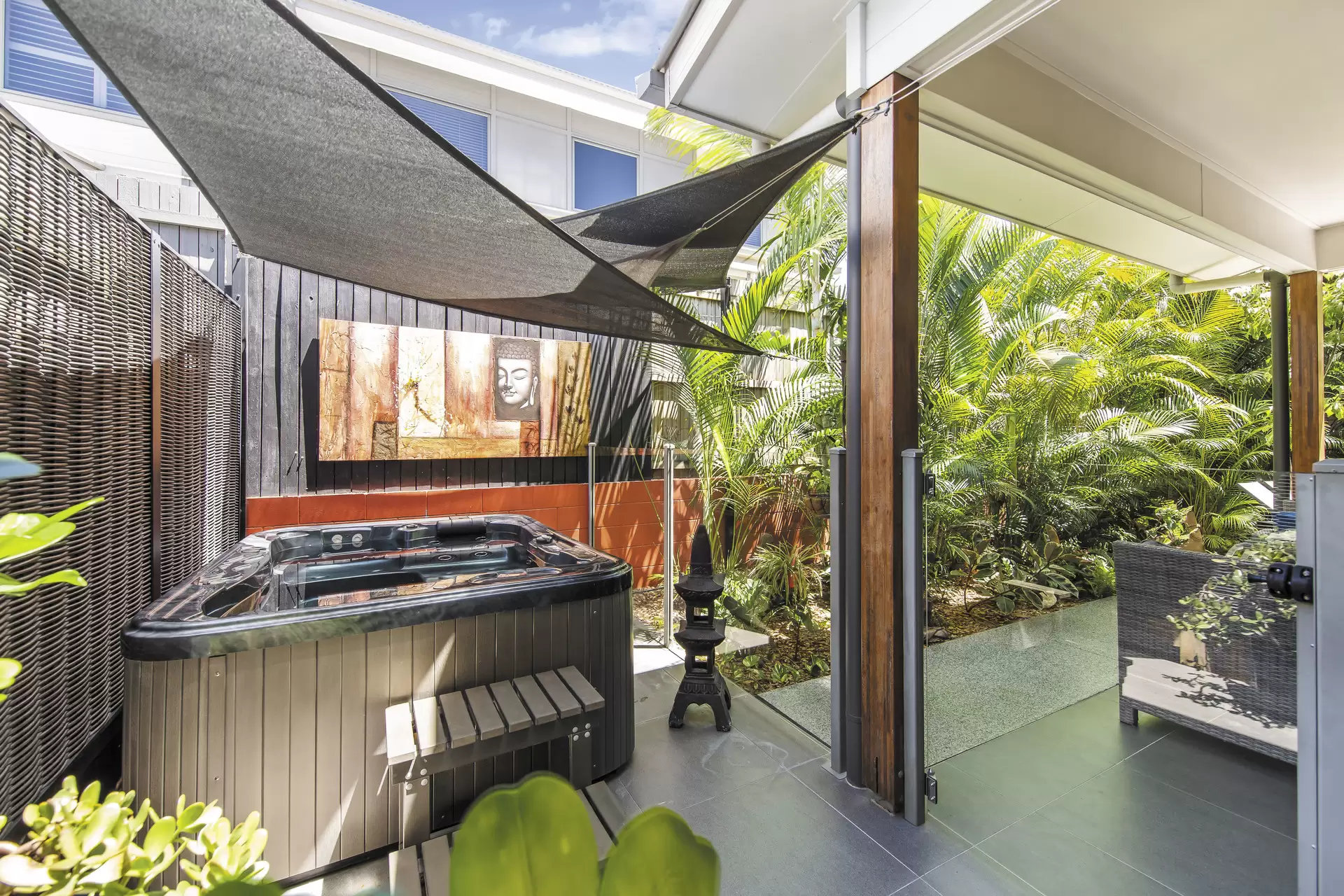 13/10-12 Bainbridge Street, Ormiston Sold by  - image 1