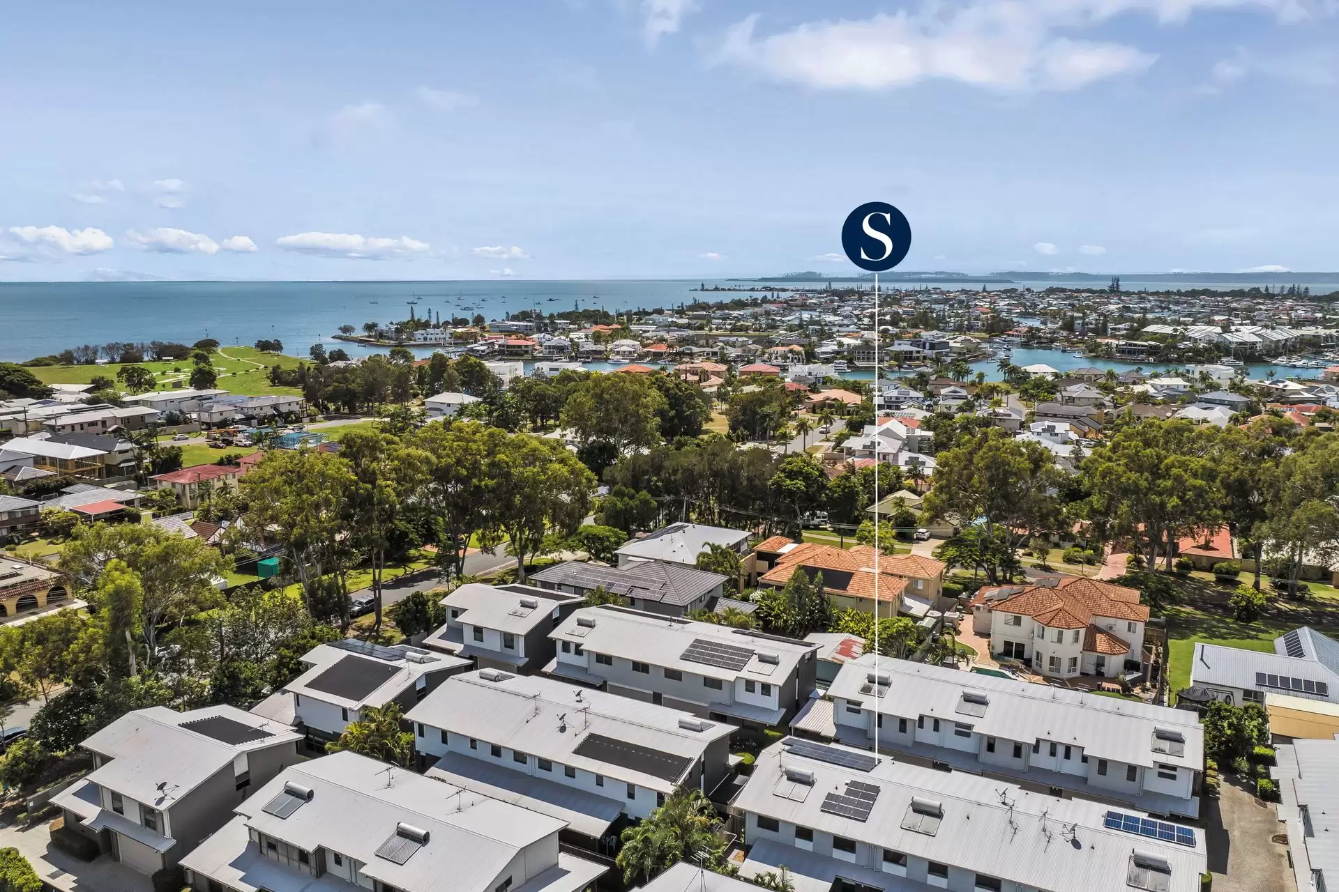 13/10-12 Bainbridge Street, Ormiston Sold by Queensland Sotheby's International Realty - image 1