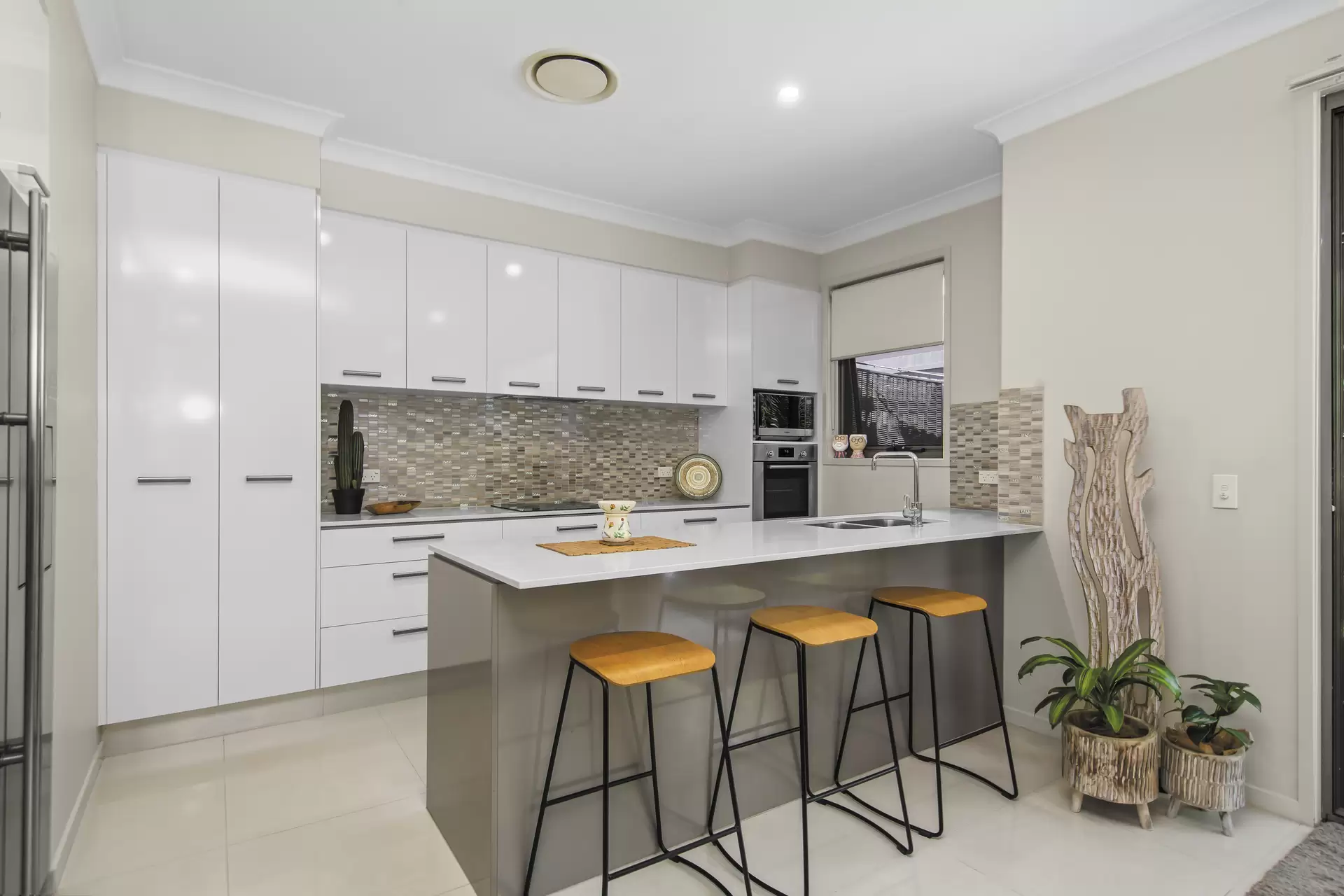 13/10-12 Bainbridge Street, Ormiston Sold by  - image 1