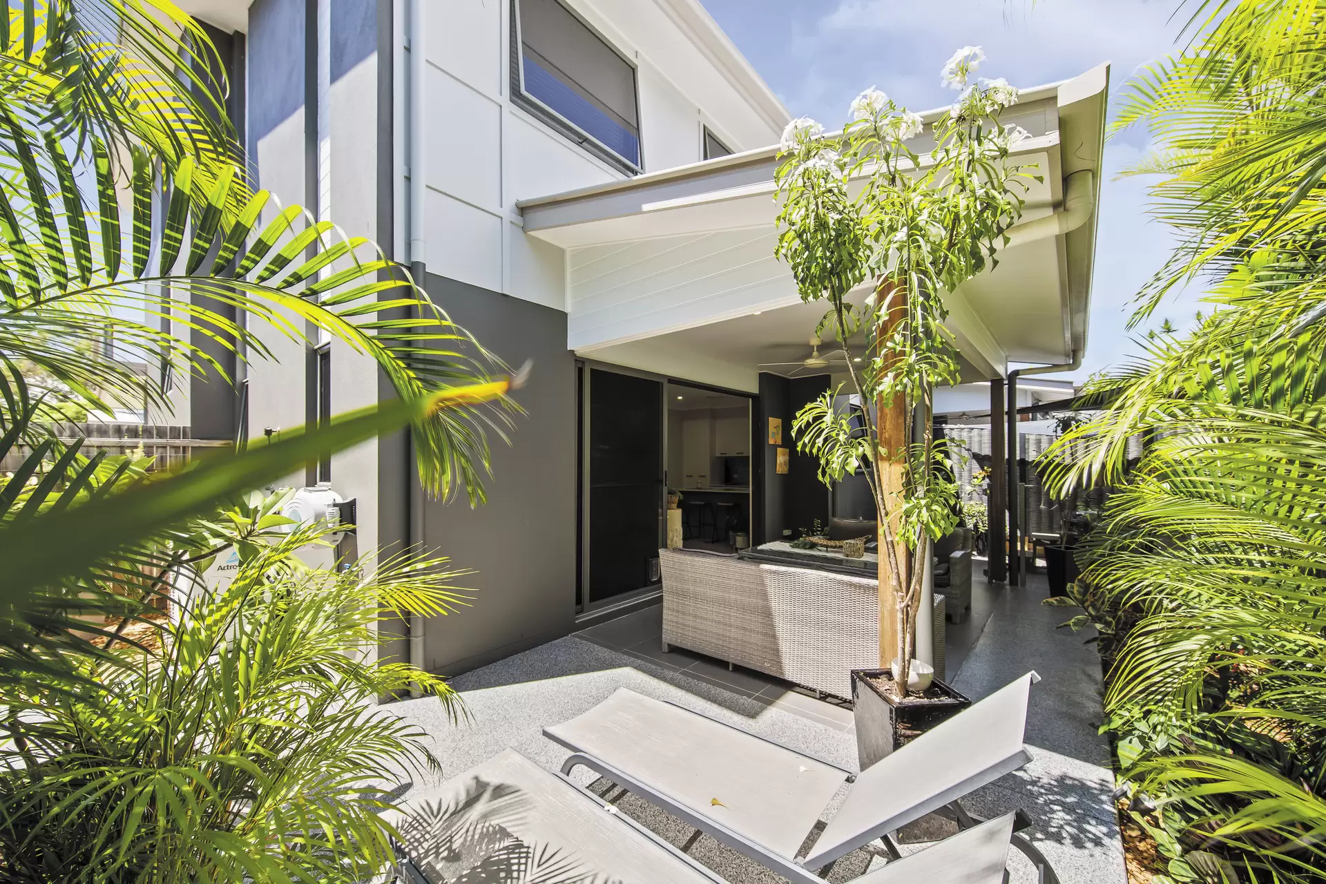 13/10-12 Bainbridge Street, Ormiston Sold by  - image 1