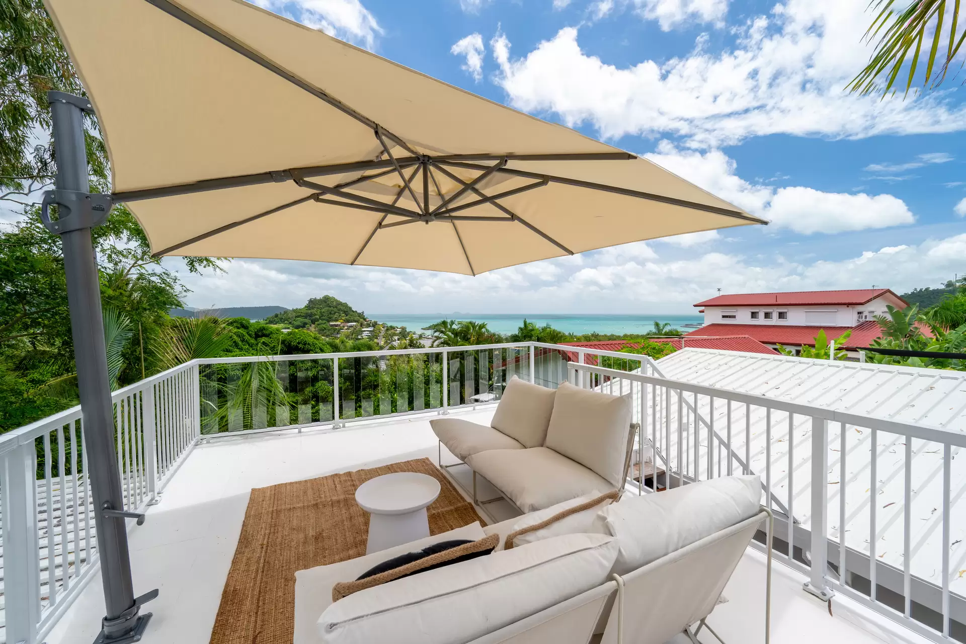16 Illawong Street, Cannonvale Sold by Queensland Sotheby's International Realty - image 1