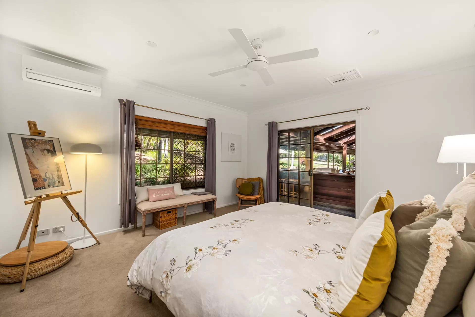 96 Eastwood Street, Chandler Sold by Queensland Sotheby's International Realty - image 1