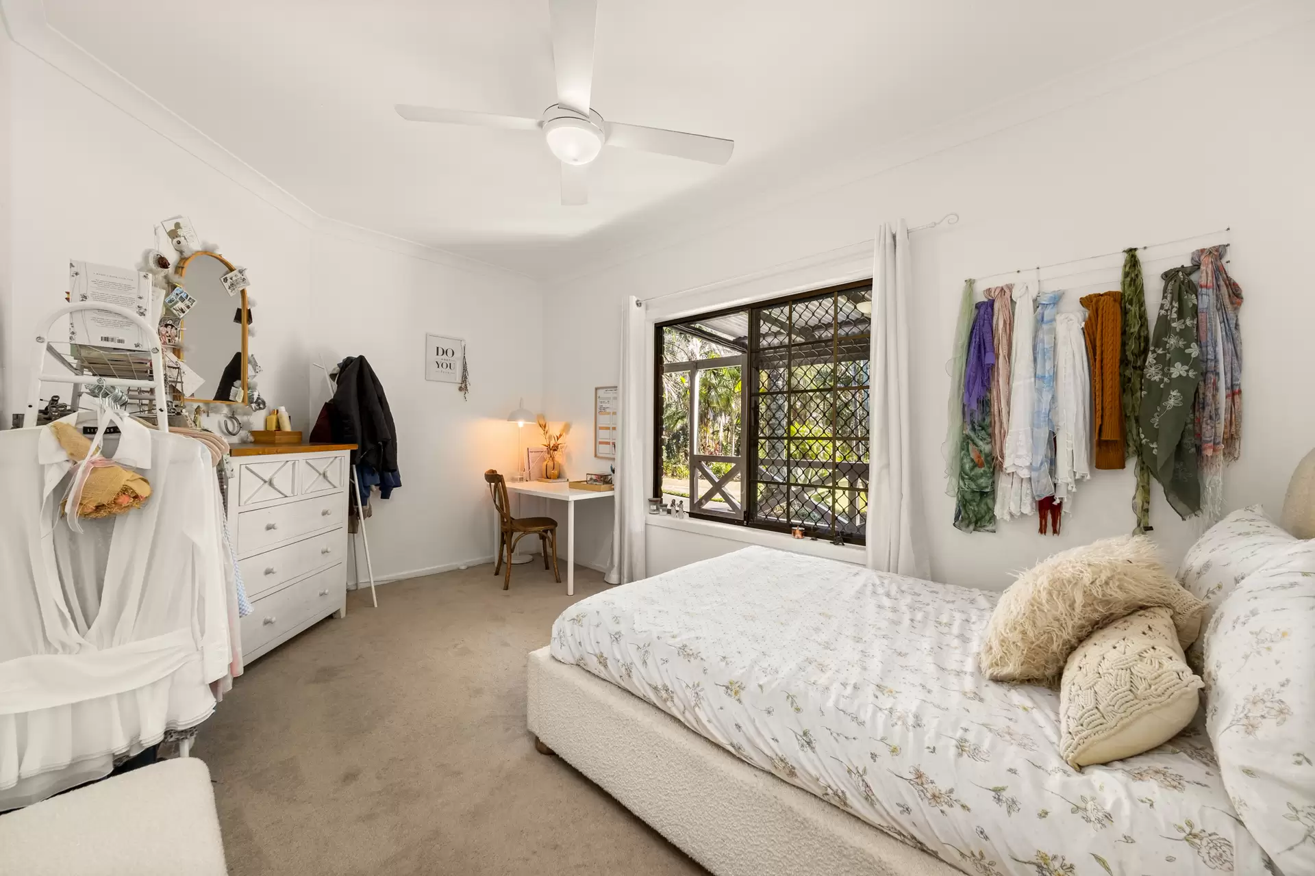 96 Eastwood Street, Chandler Sold by Queensland Sotheby's International Realty - image 1