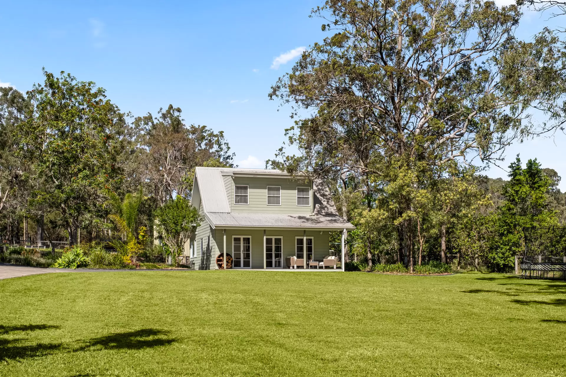 96 Eastwood Street, Chandler Sold by Queensland Sotheby's International Realty - image 1