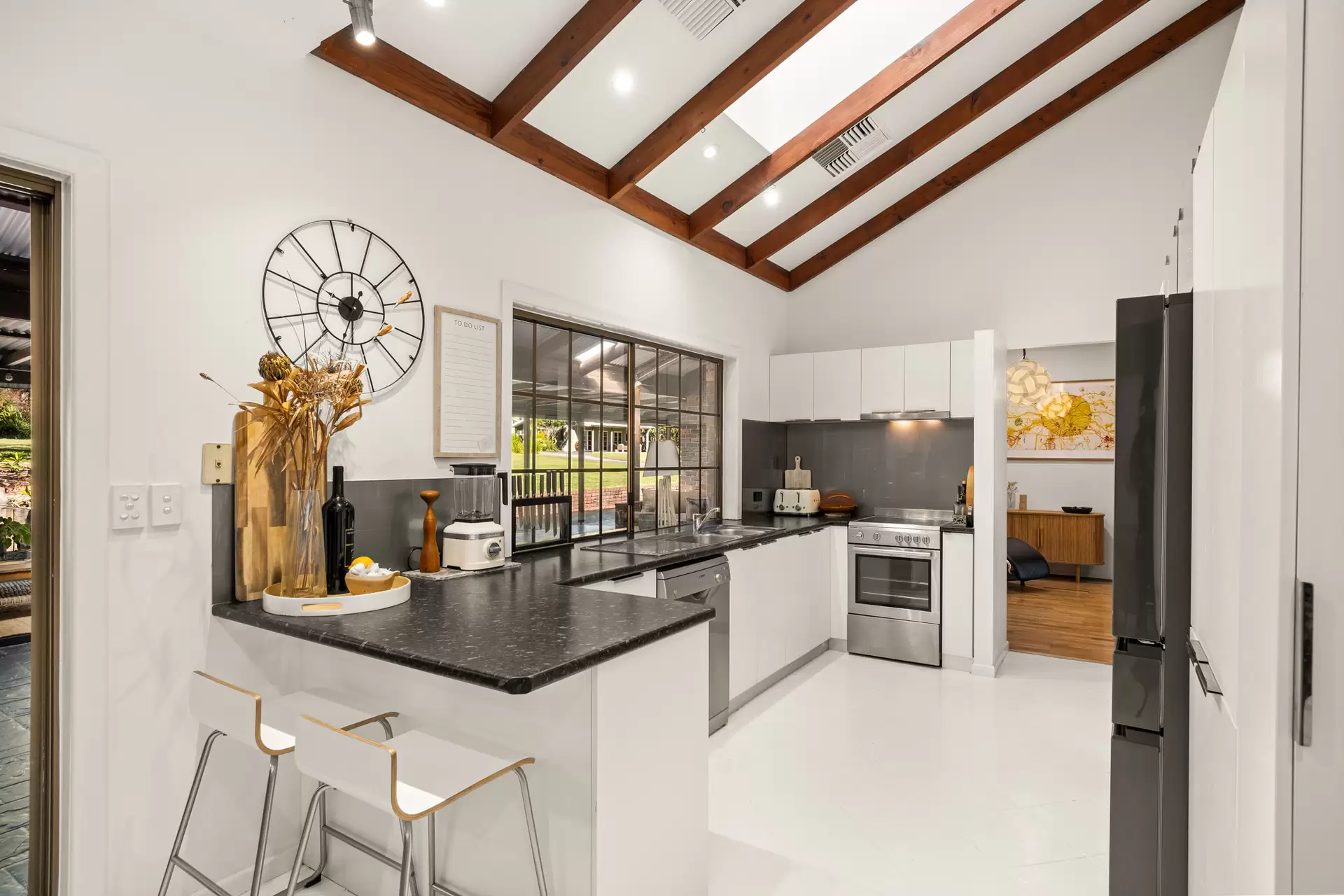 96 Eastwood Street, Chandler Sold by Queensland Sotheby's International Realty - image 1