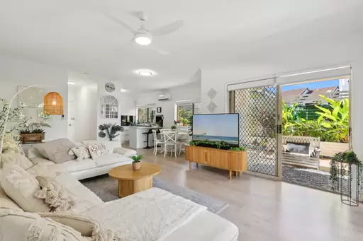 5/47 Bauer Street, Southport Sold by 