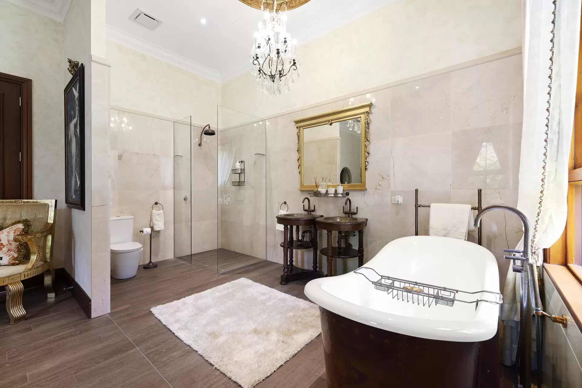 25 Glenn Vista Place, Chevallum Sold by Queensland Sotheby's International Realty - image 1