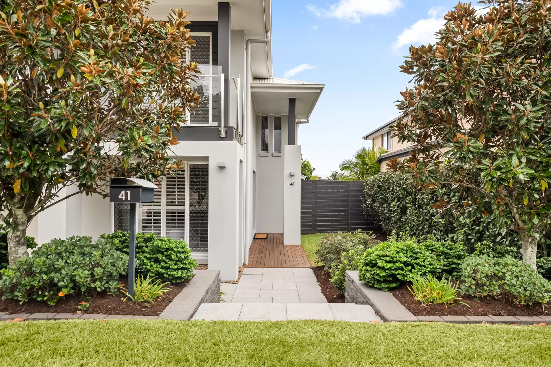 41 Gumdale Street, Wakerley Sold by Queensland Sotheby's International Realty - image 1
