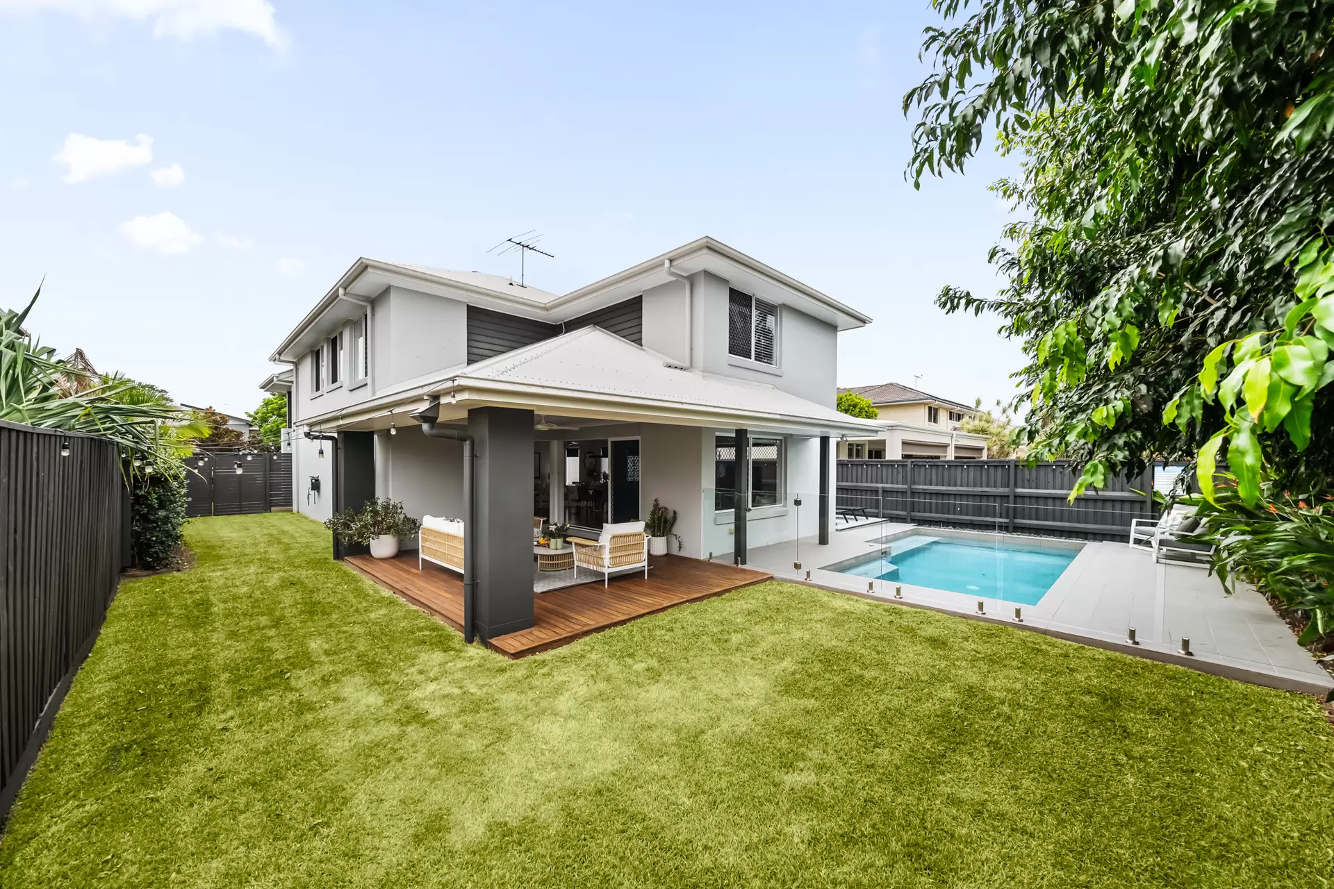 41 Gumdale Street, Wakerley Sold by  - image 1