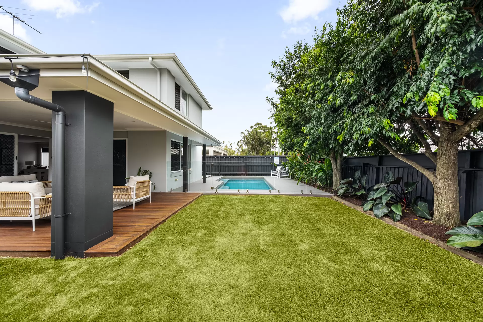 41 Gumdale Street, Wakerley Sold by  - image 1