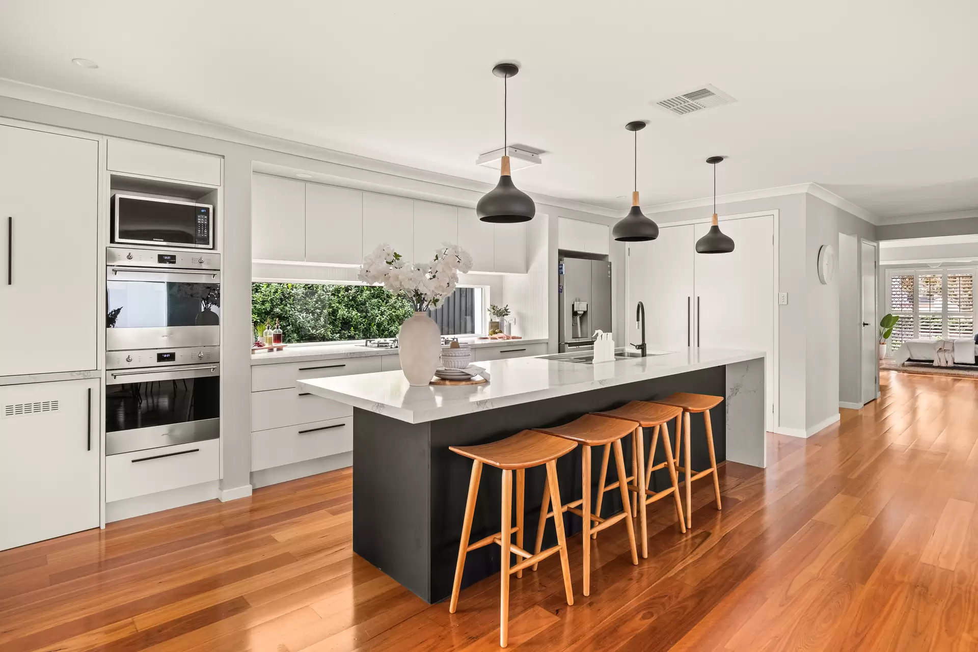 41 Gumdale Street, Wakerley Sold by  - image 1