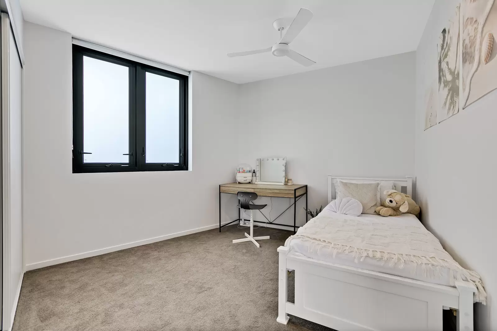 415/12 South Sea Islander Way, Maroochydore Sold by Queensland Sotheby's International Realty - image 1