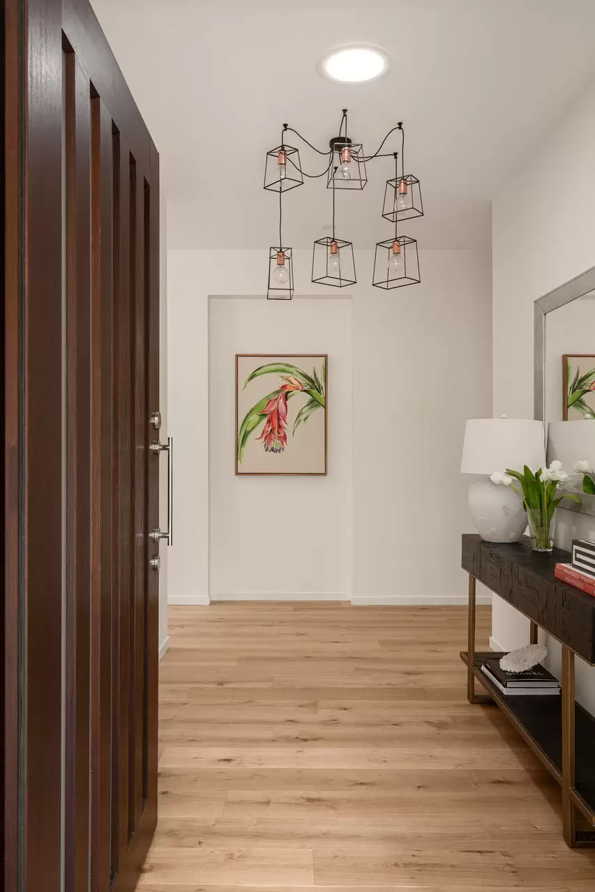 129 Charleton Street, Chandler Sold by Queensland Sotheby's International Realty - image 1