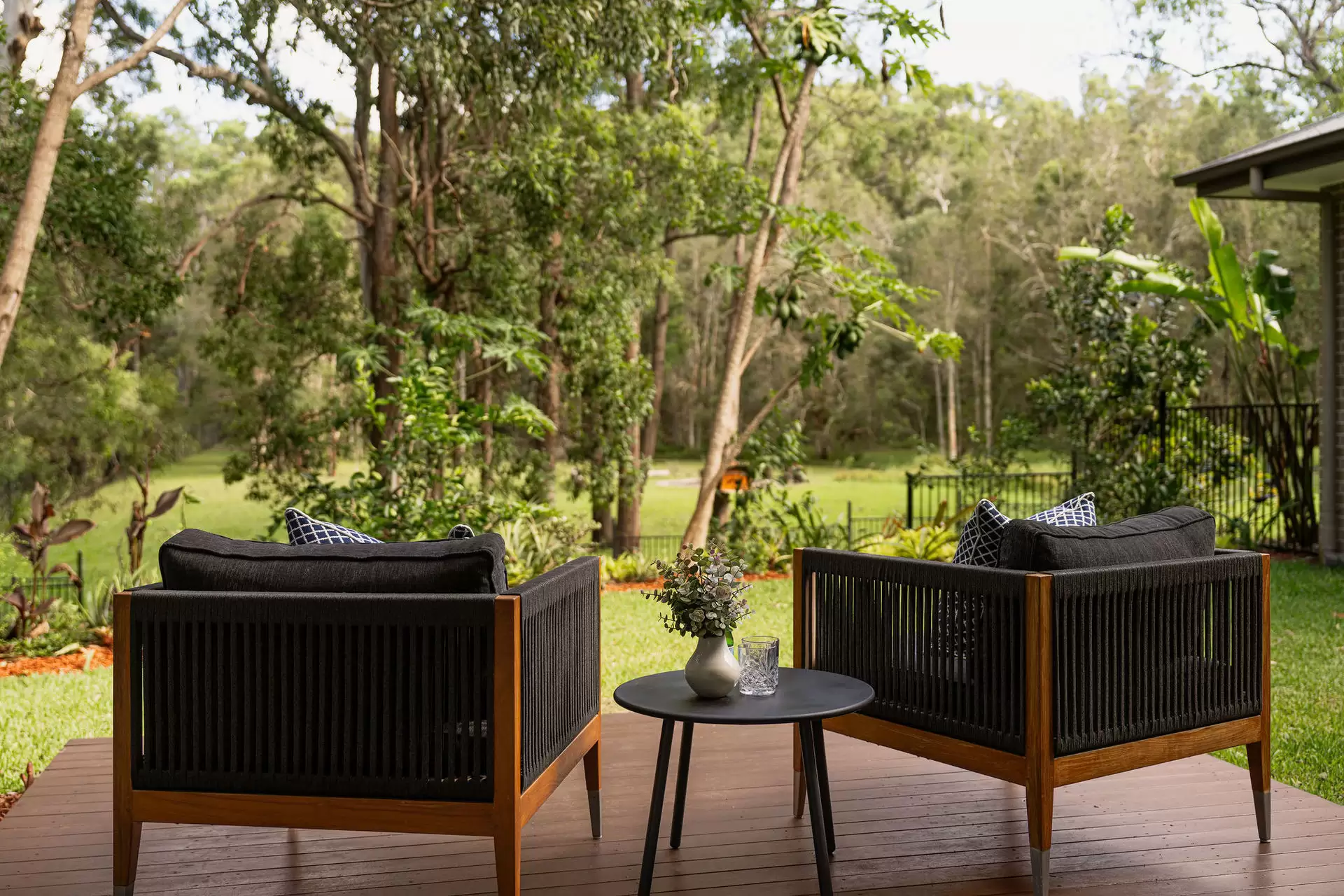 129 Charleton Street, Chandler Sold by Queensland Sotheby's International Realty - image 1