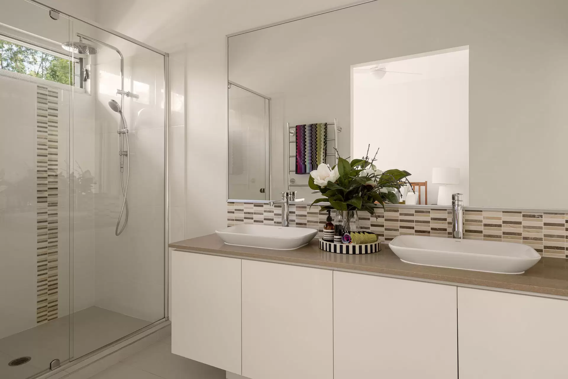 129 Charleton Street, Chandler Sold by Queensland Sotheby's International Realty - image 1