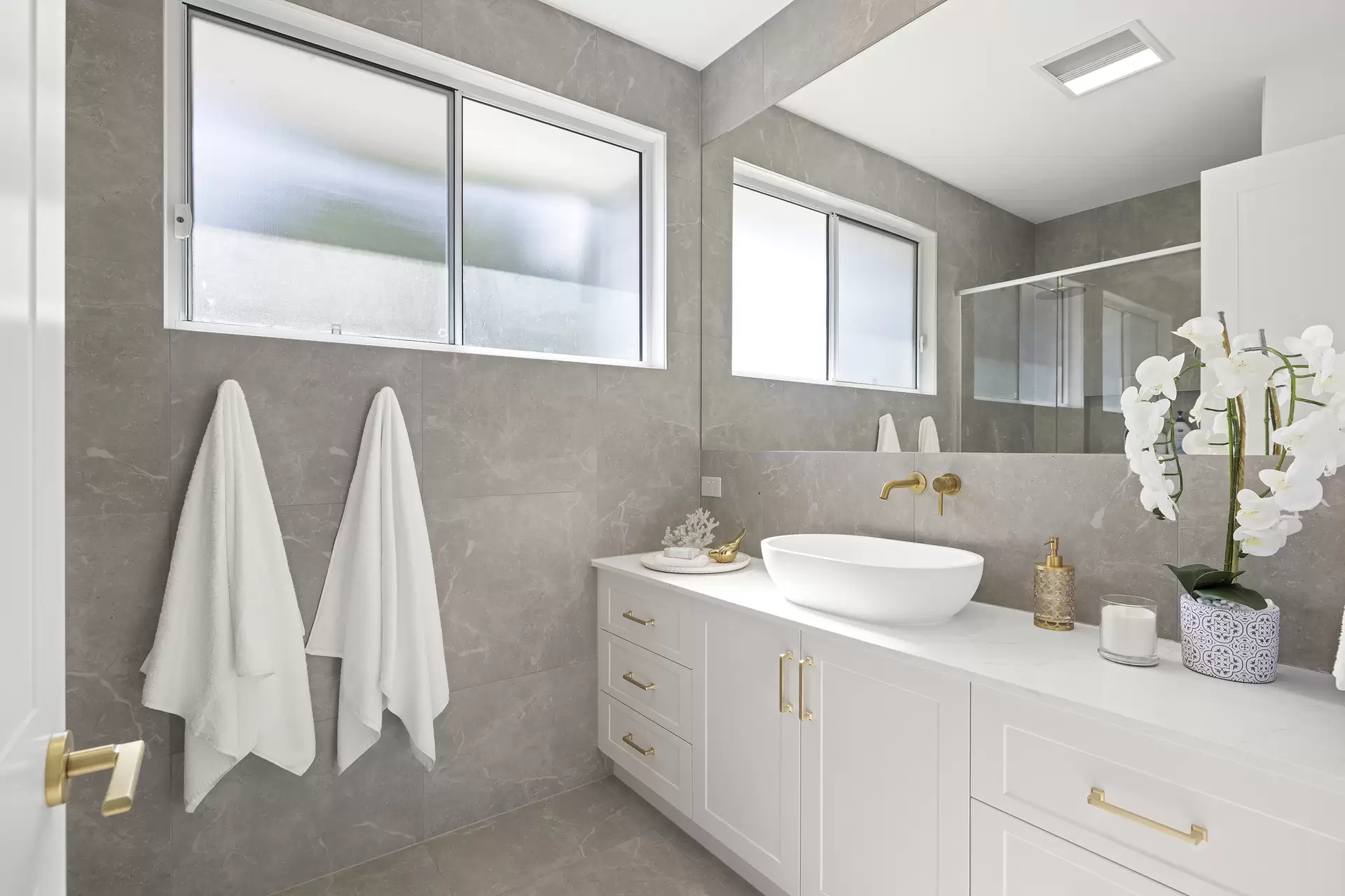 389 Paynters Creek Road, Rosemount Sold by Queensland Sotheby's International Realty - image 1