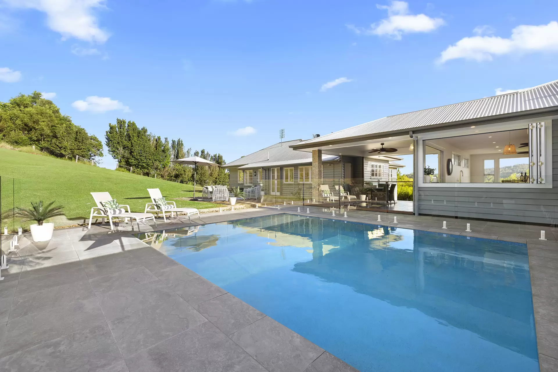 389 Paynters Creek Road, Rosemount Sold by Queensland Sotheby's International Realty - image 1